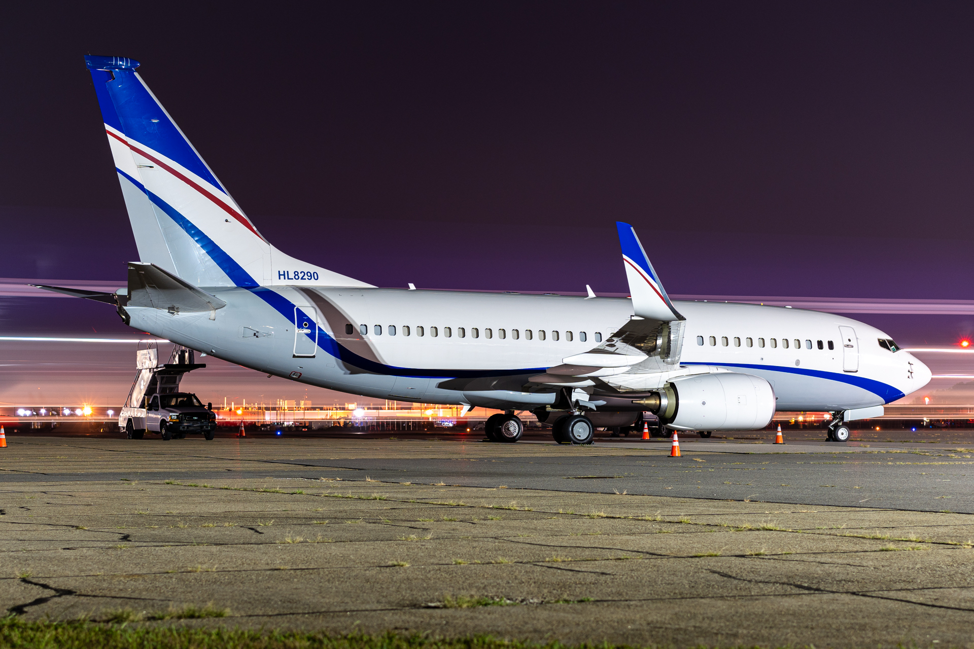 Full size: PRIVATE Boeing 737-700BBJ HL8290 at Manchester Airport