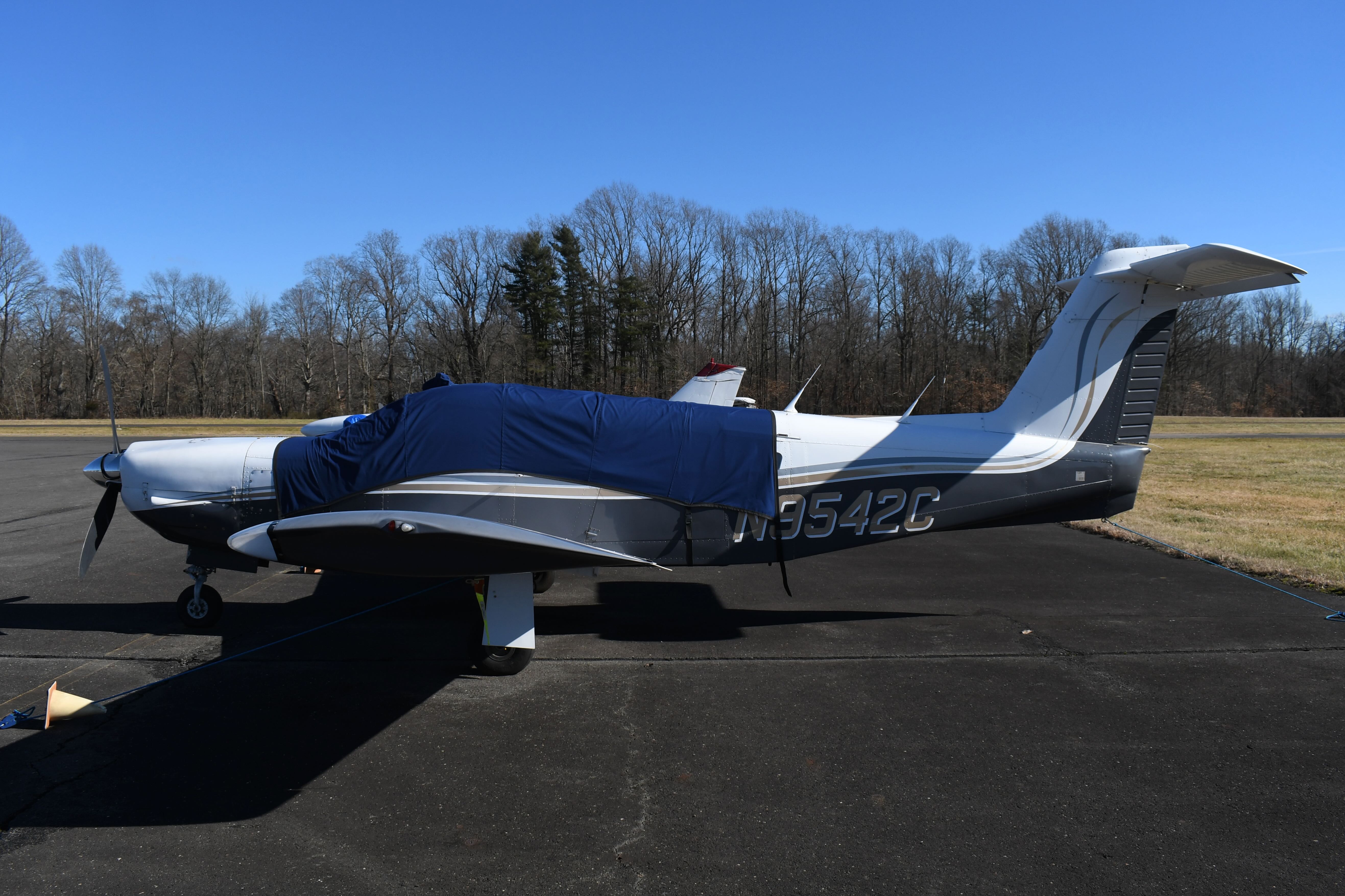 Full size: PRIVATE Piper PA-32 N9542C at Flying W Airport