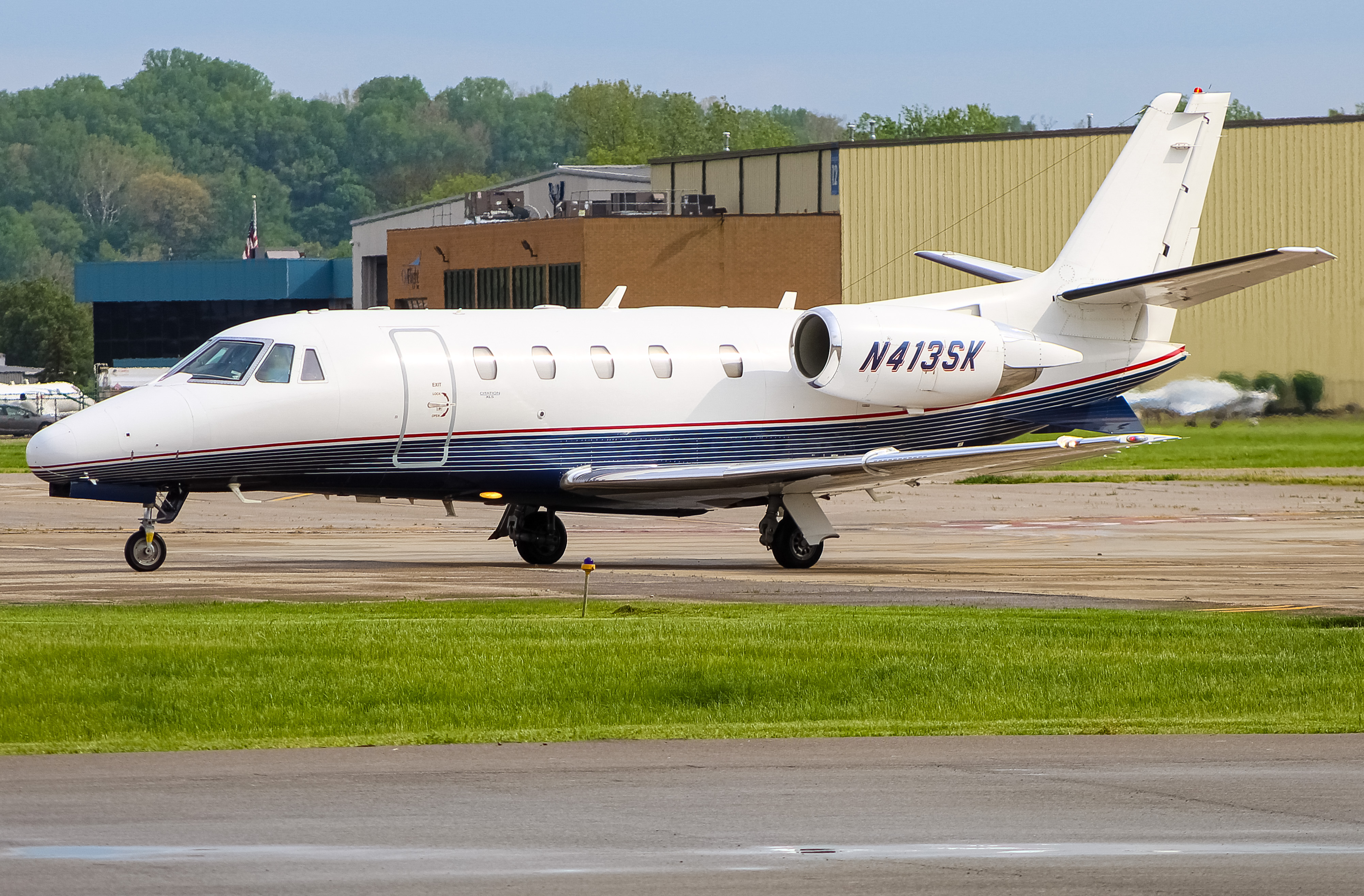 Full size: PRIVATE  Cessna Citation 560XL Excel N413SK at Cincinnati Municipal Airport/Lunken Field