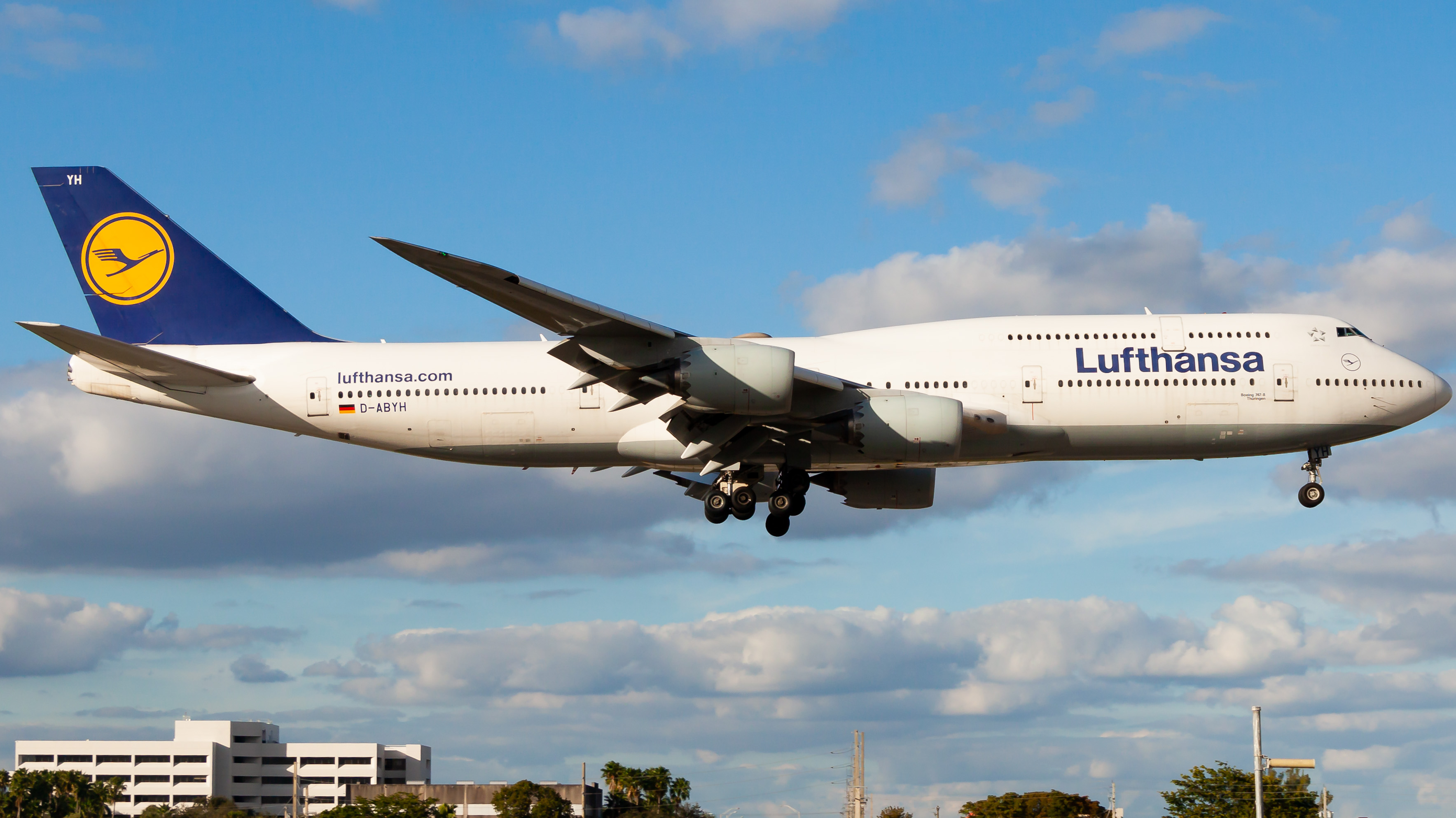 Full size: Lufthansa Boeing 747-8i D-ABYH at Miami International Airport