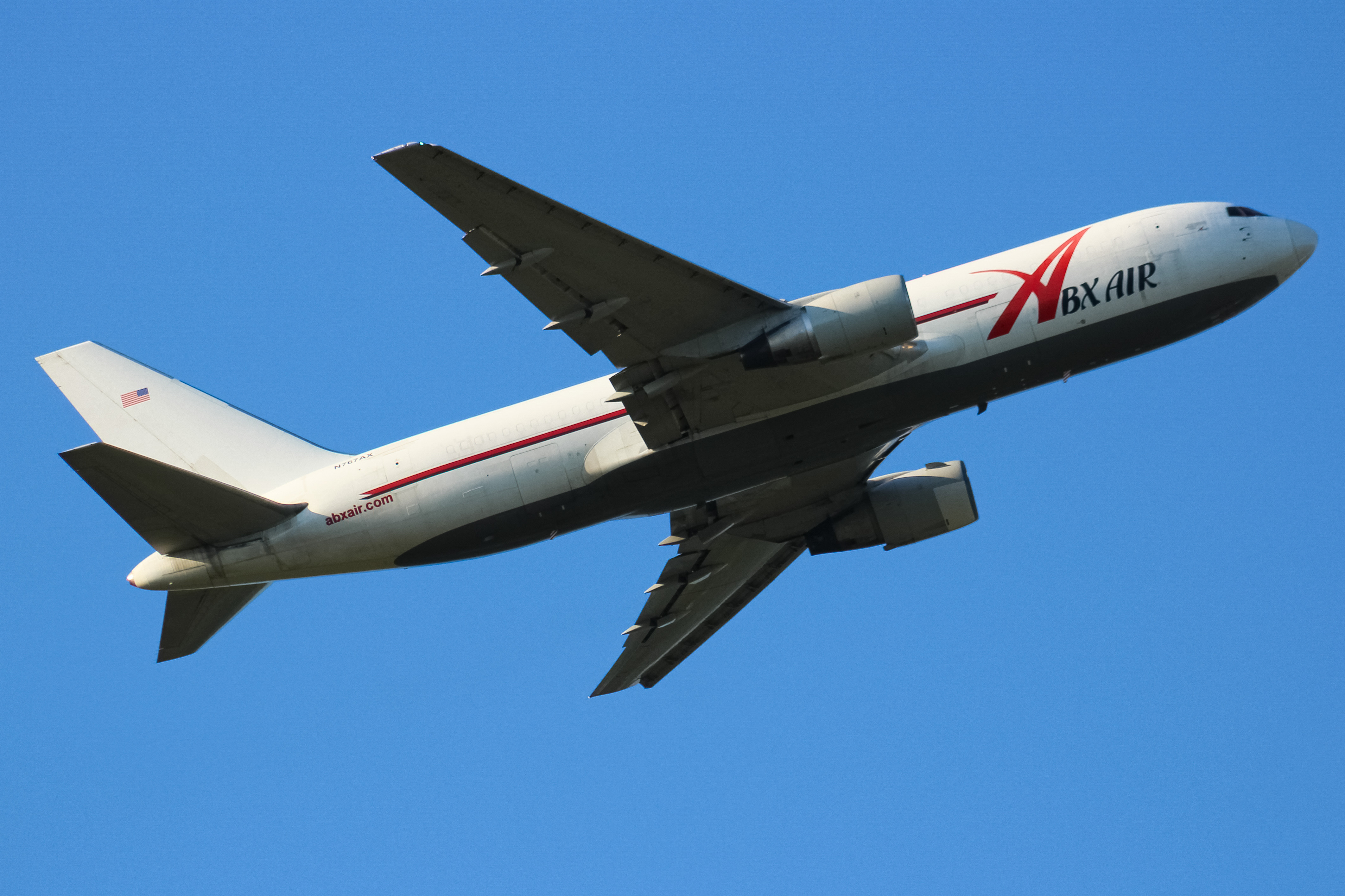 Full size: ABX Air Boeing 767-200F N767AX at Cincinnati/Northern Kentucky International Airport