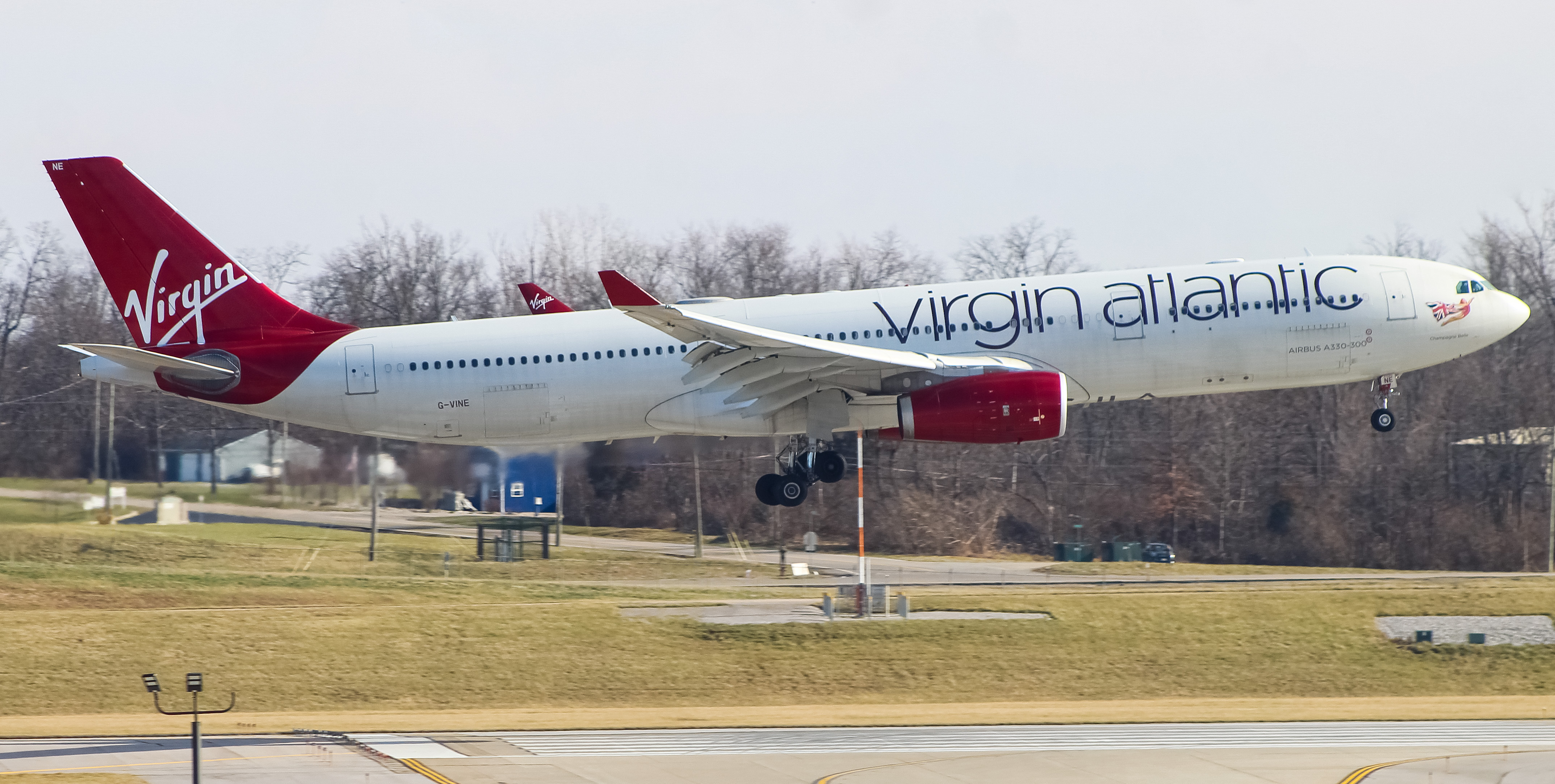 Full size: Virgin Atlantic Airbus A330-300 G-VINE at Cincinnati/Northern Kentucky International Airport