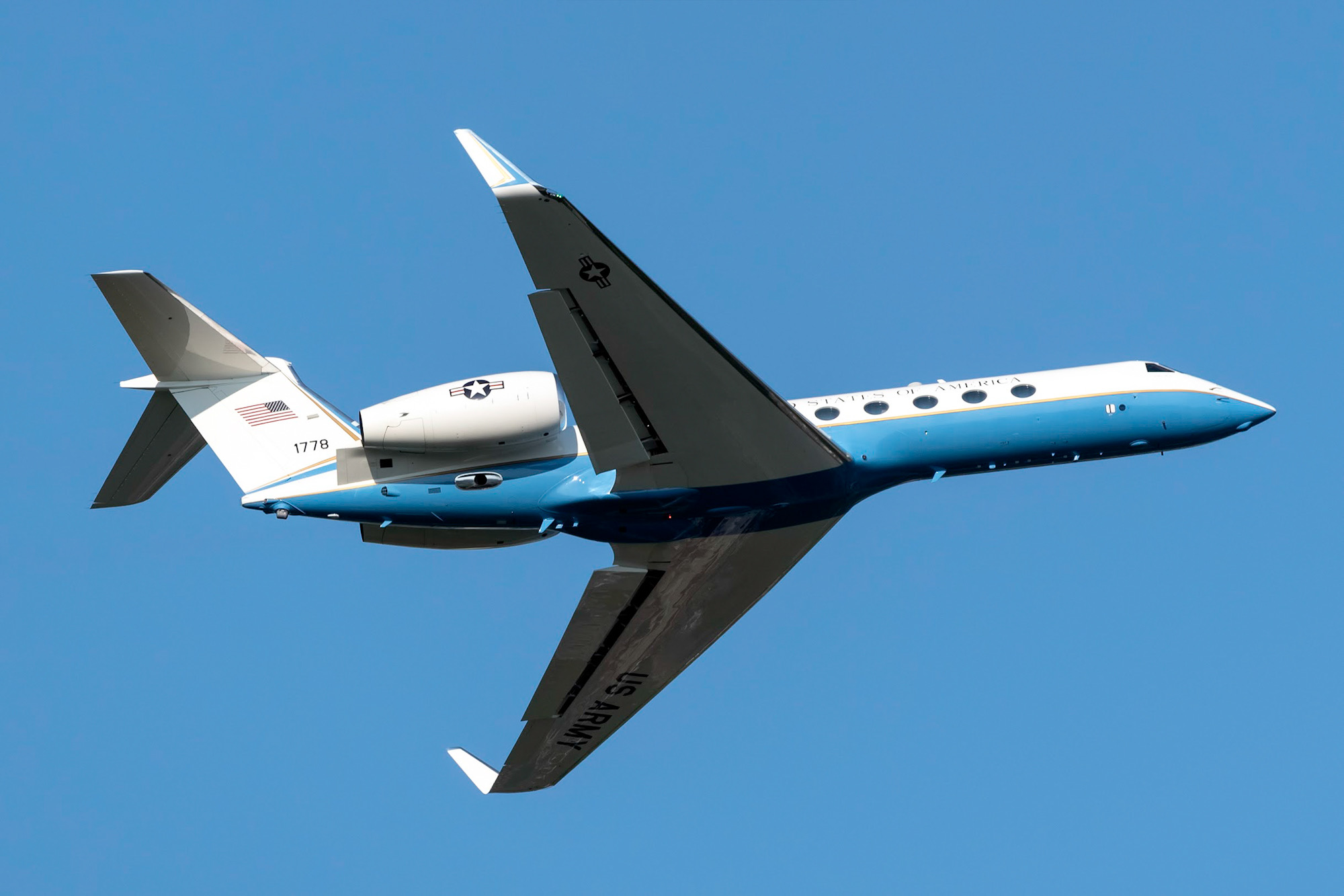 Full size: United States Army C-37A 04-1778 at Joint Base Andrews