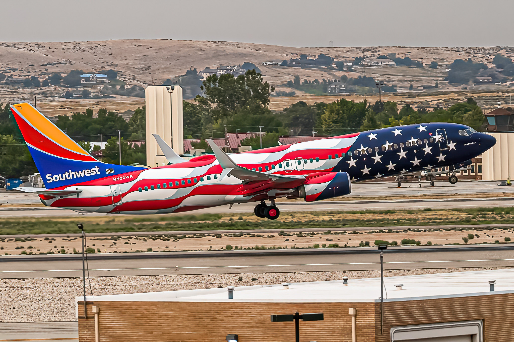 Full size: Southwest Airlines Boeing 737-800 N500WR at Boise Air Terminal/Gowen Field