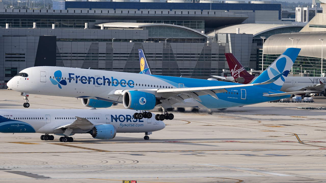Full size: FrenchBee Airbus A350-900 F-HREU at Miami International Airport