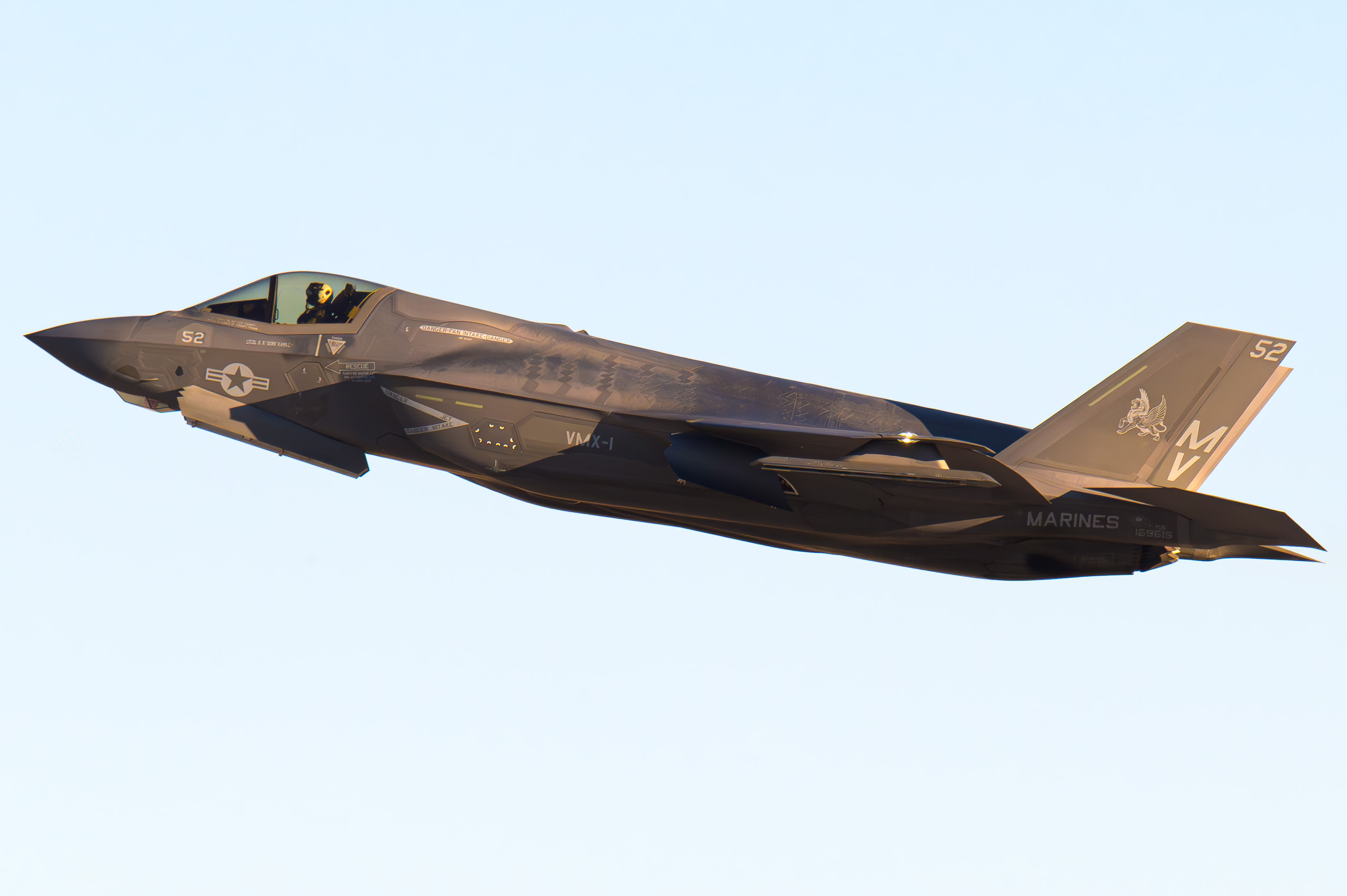 Full size: USMC- United States Marine Corp Lockheed Martin F-35 Lightning 169615 at Yuma International Airport