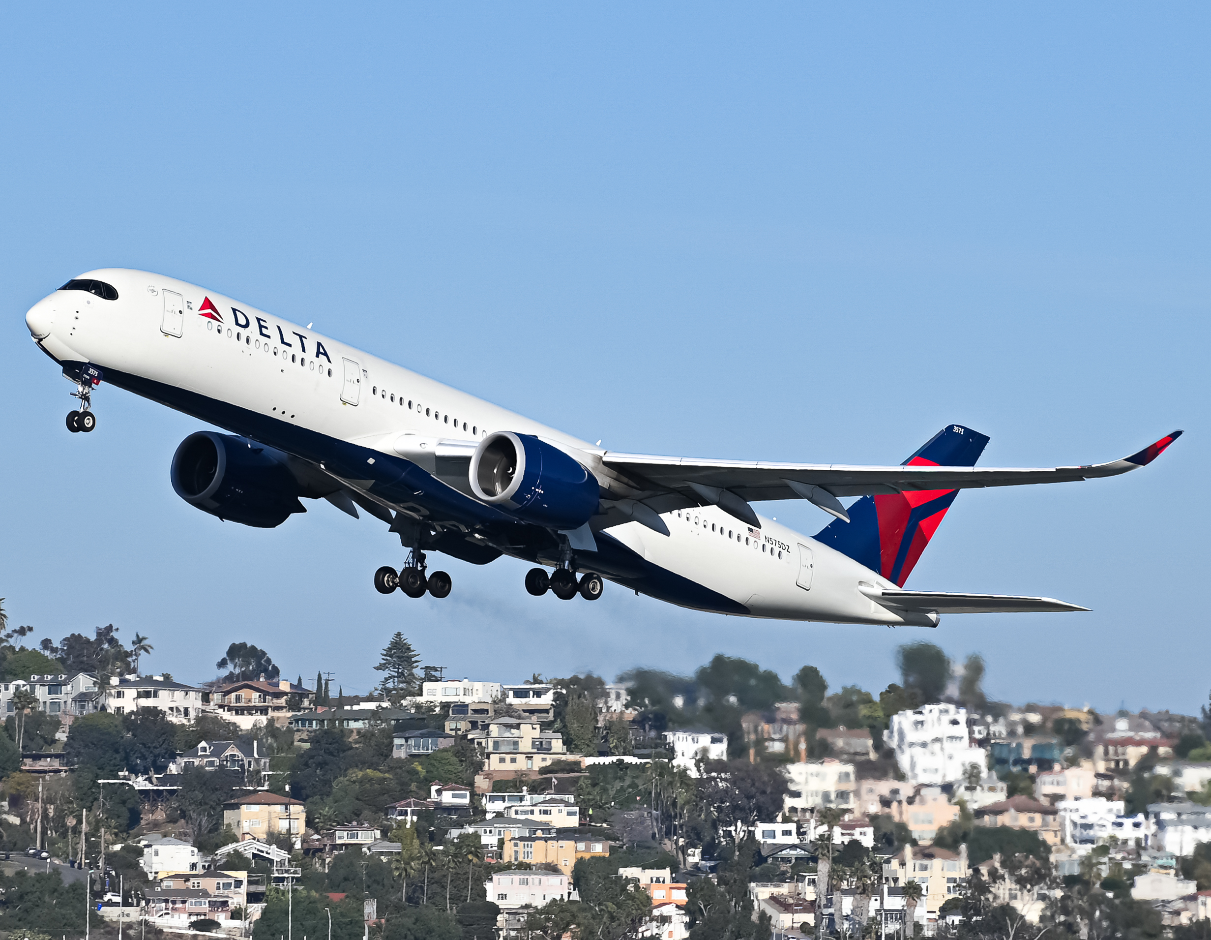 Full size: Delta Airlines Airbus A350-900 N575DZ at San Diego International Airport