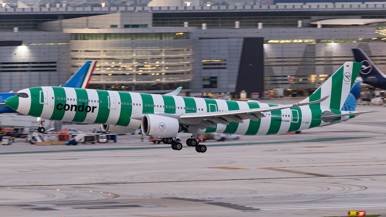 Full size: Condor Airbus A330-900 D-ANRI at Miami International Airport
