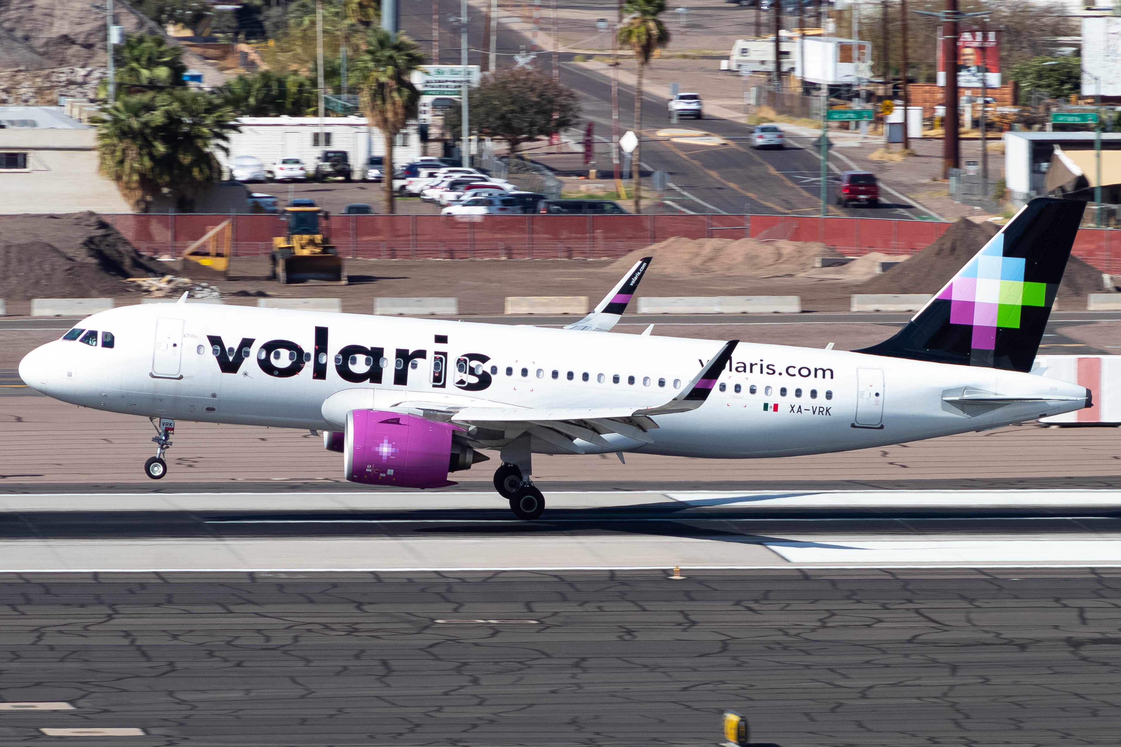 Full size: Volaris Airbus A320NEO XA-VRK at Phoenix Sky Harbor International Airport