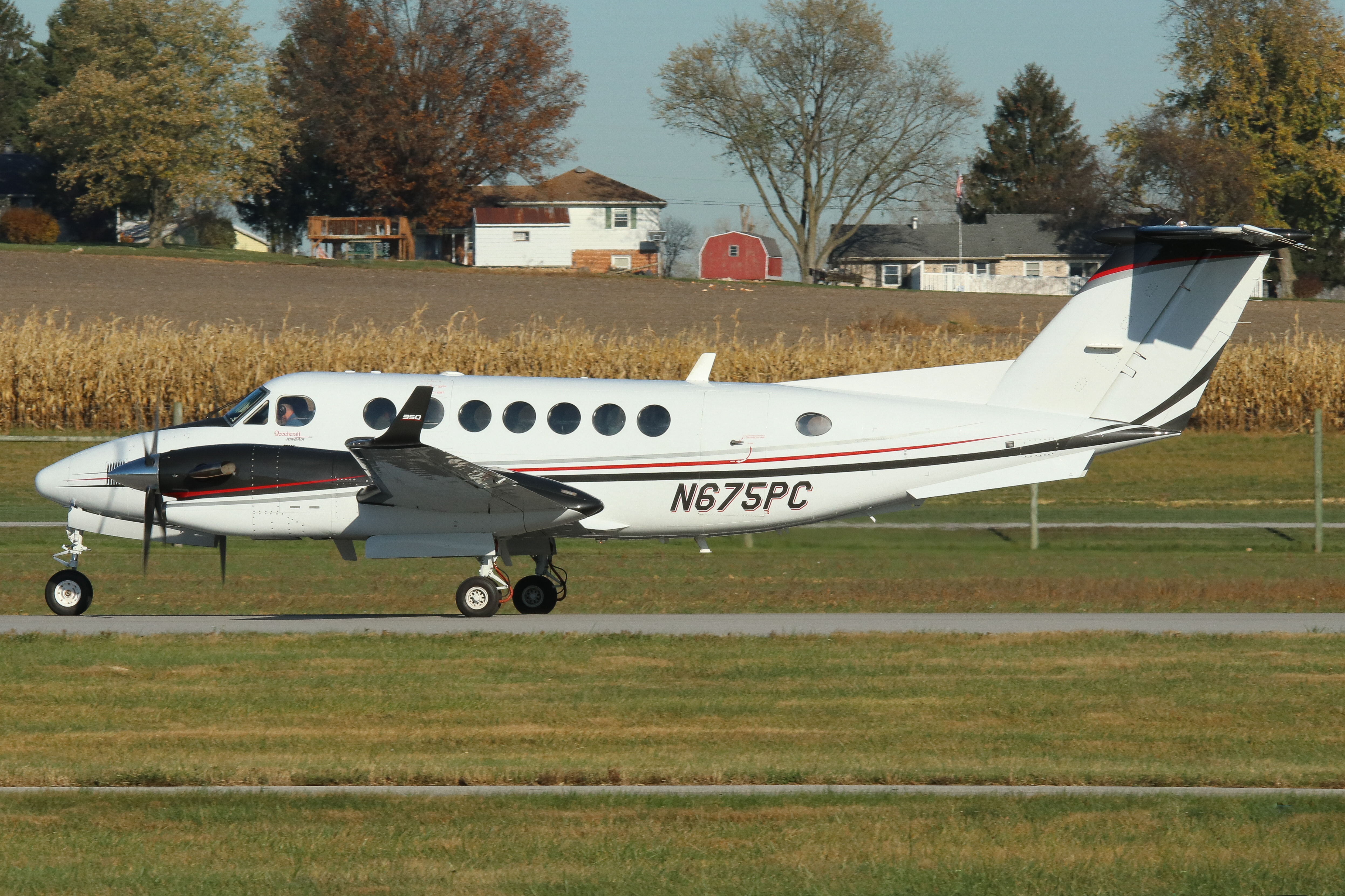 Full size: Air Transportation LLC Beechcraft King Air 300 N675PC at York Airport
