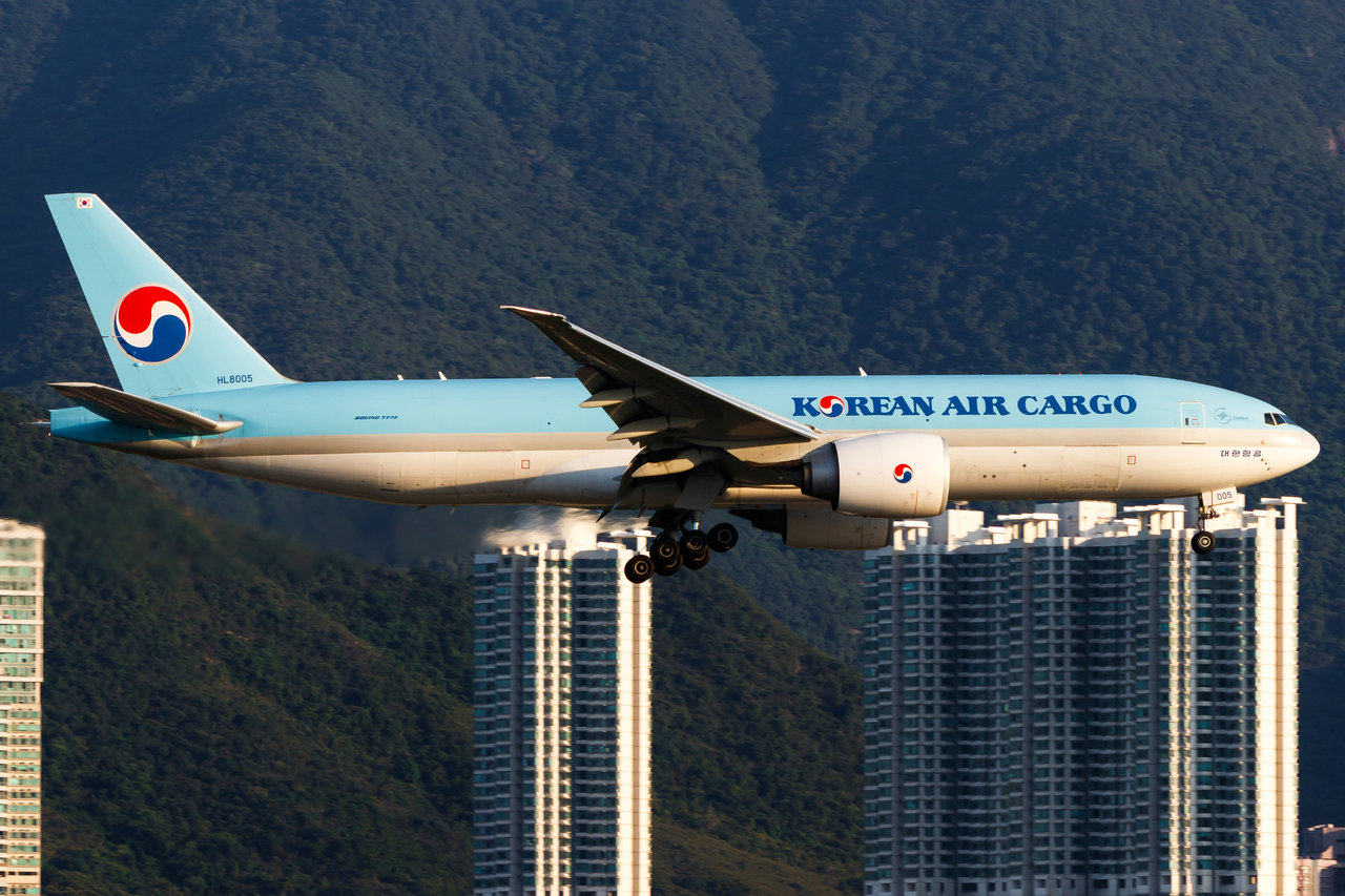 Full size: korean air cargo Boeing 777-F HL8005 at Hong Kong International Airport