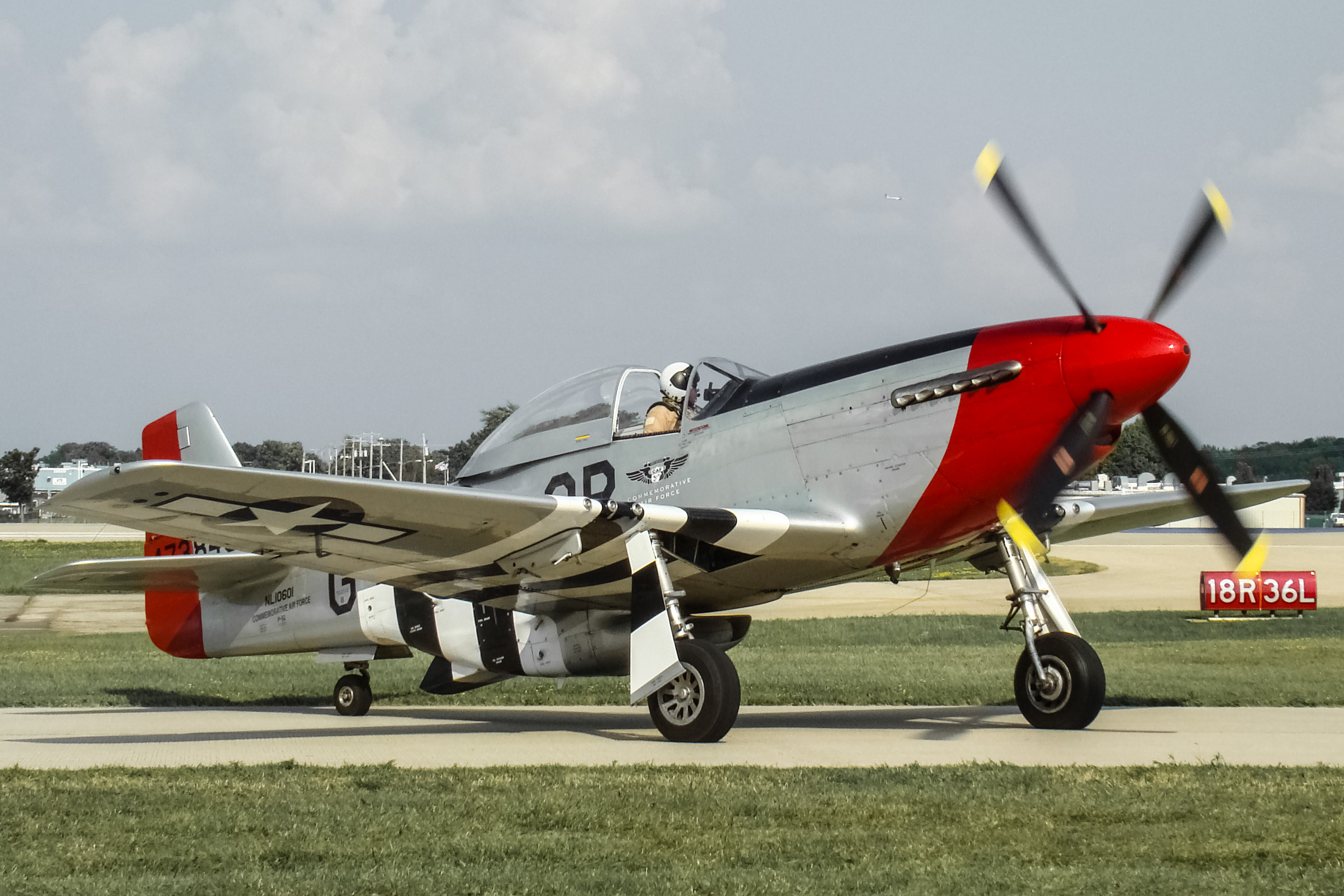 Full size: PRIVATE North American P-51 Mustang NL10601 at Wittman Regional Airport
