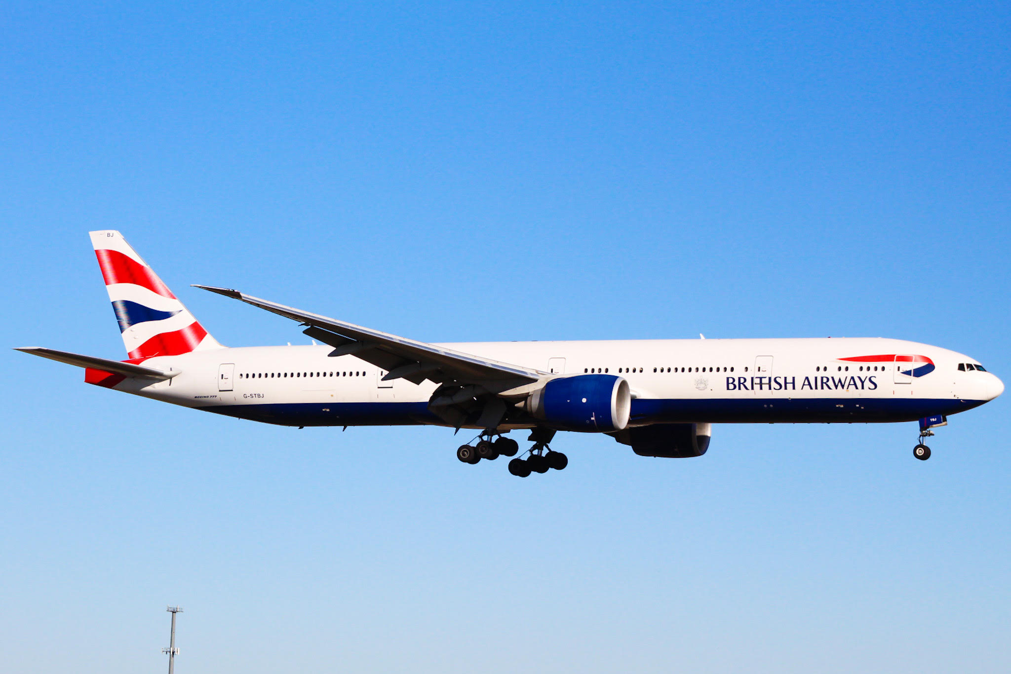 Full size: British Airways Boeing 777-300ER G-STBJ at Austin-Bergstrom International Airport