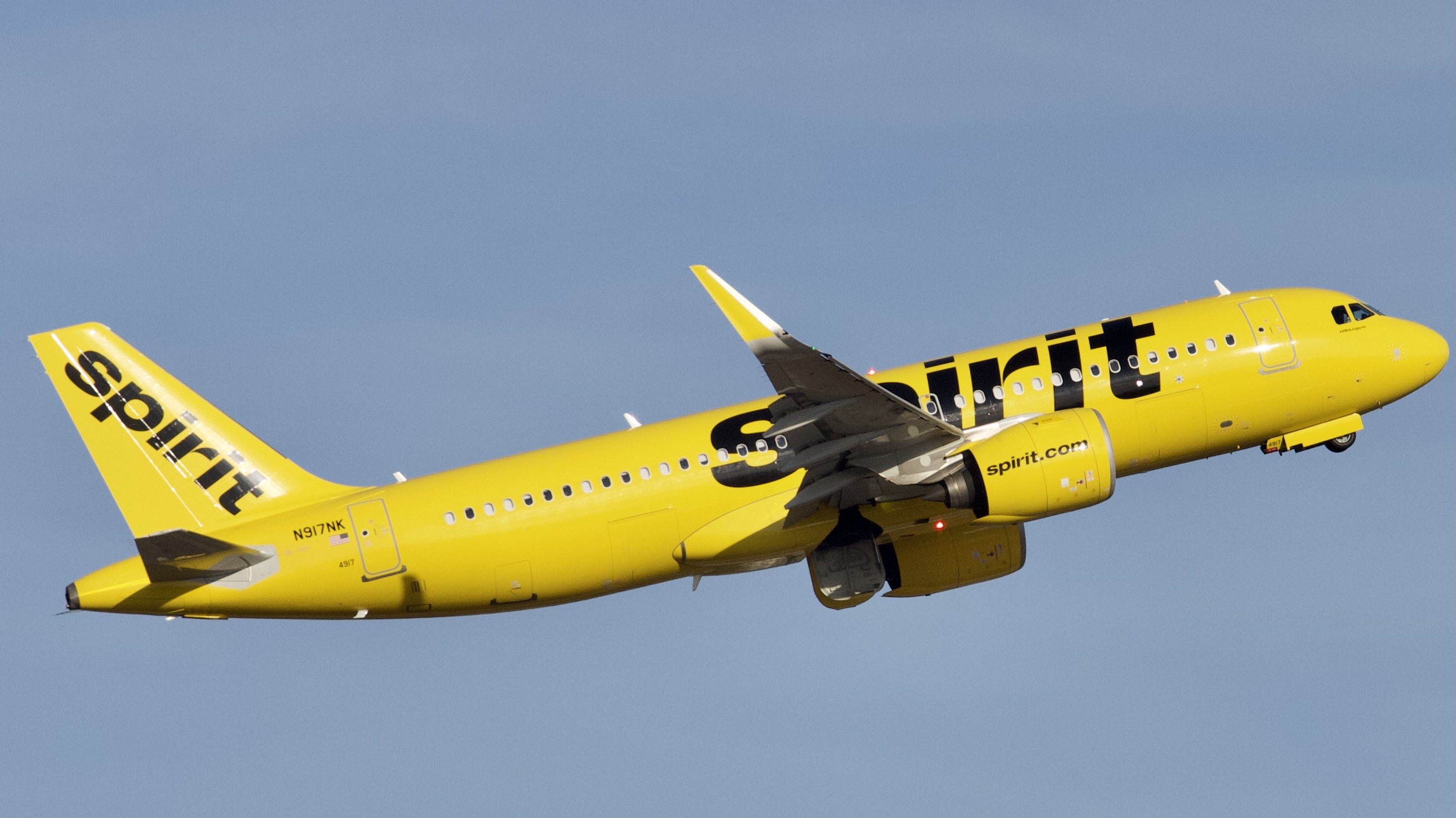 Full size: Spirit Airlines Airbus A320 NEO N917NK at Houston-George Bush Intercontinental Airport