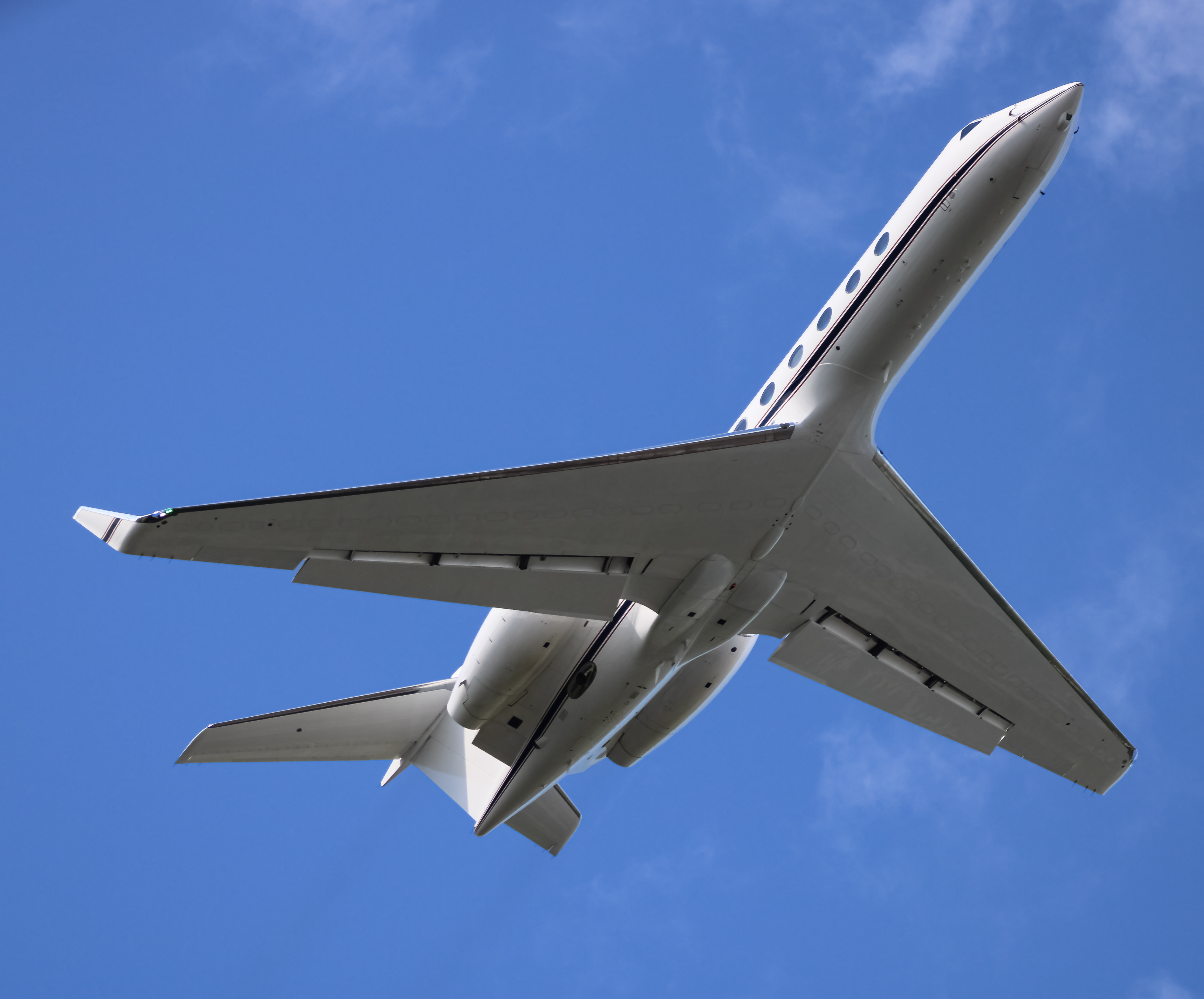 Full size: US Navy Gulfstream C-37B 166377 at Joint Base Andrews