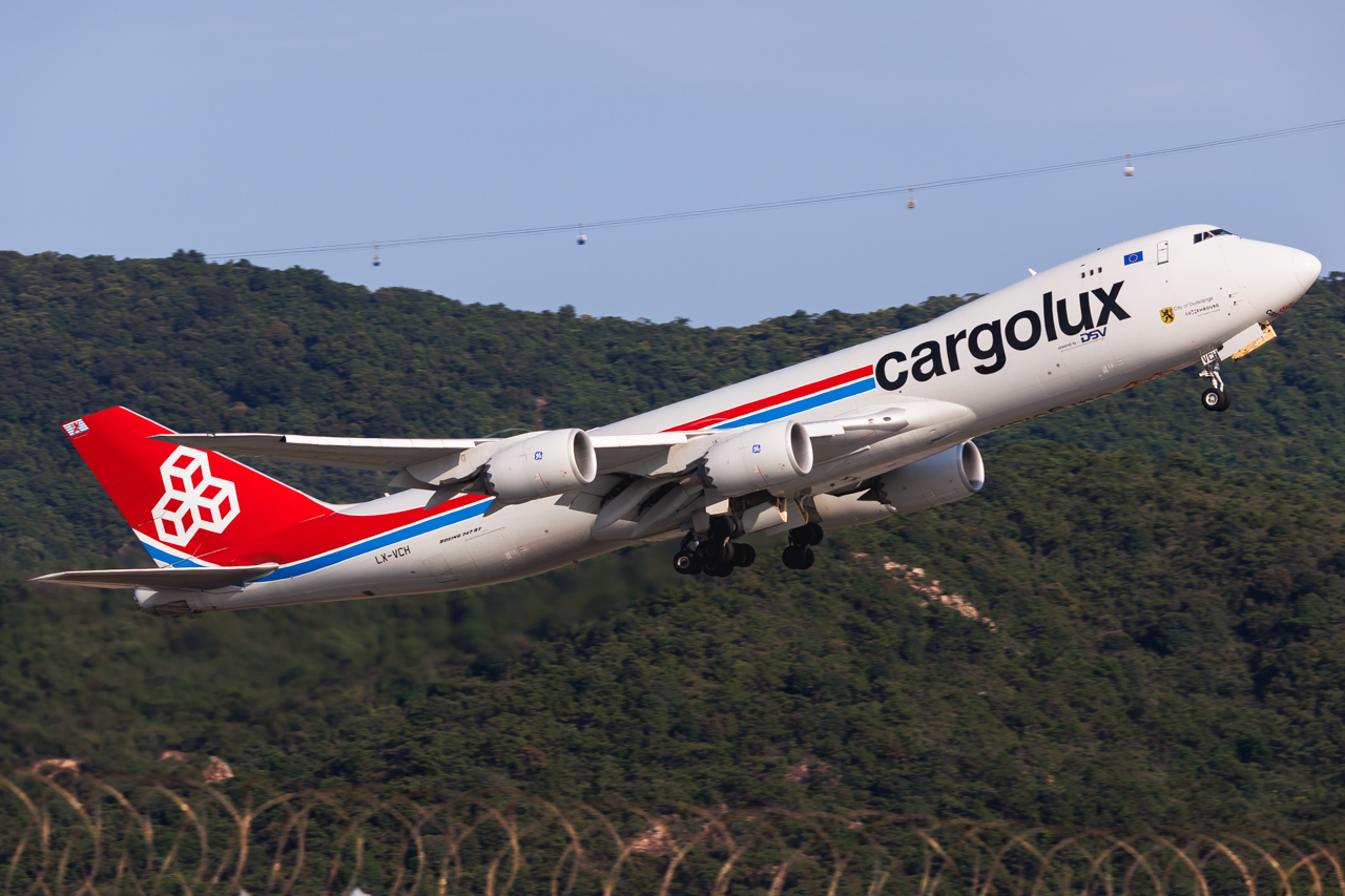 Full size: CargoLux Boeing 747-8F LX-VCH at Hong Kong International Airport