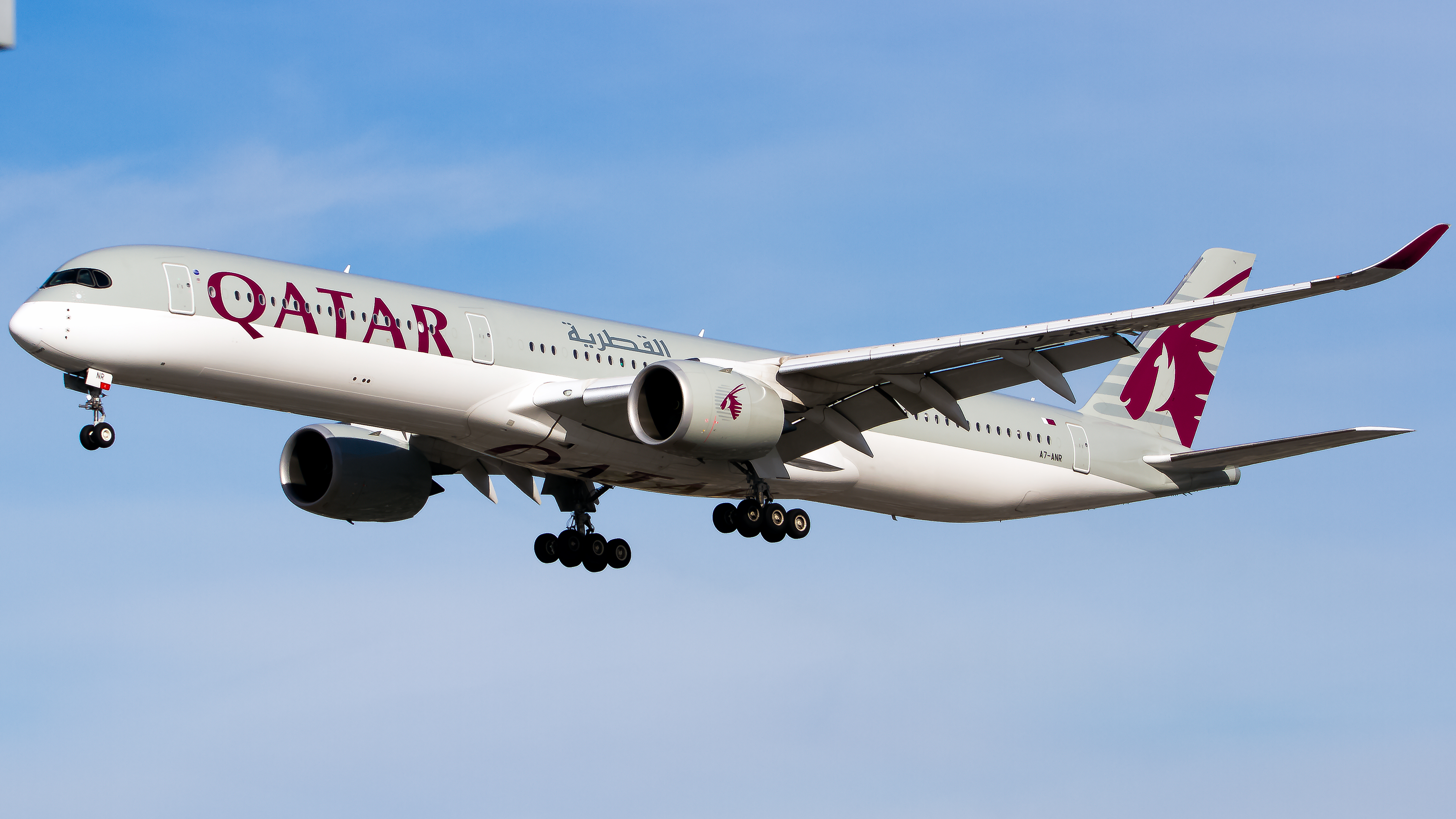 Full size: Qatar Airways Airbus A350-1000 A7-ANR at Los Angeles International Airport