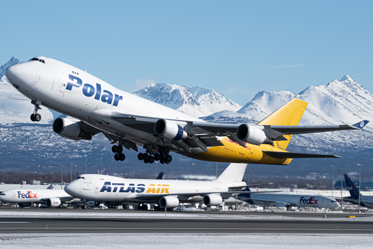Full size: Polar Air Boeing 747-400F N453PA at Anchorage Ted Stevens International Airport