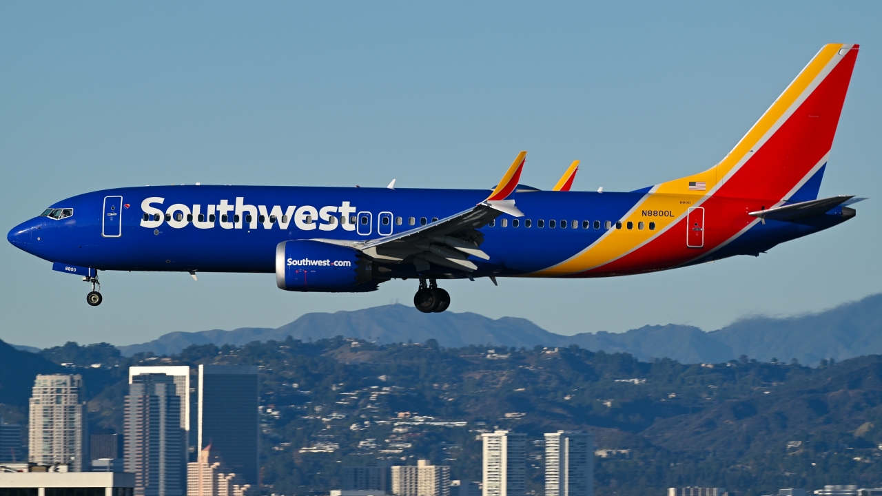 Full size: Southwest Airlines Boeing 737 MAX 8 N8800L at Los Angeles International Airport