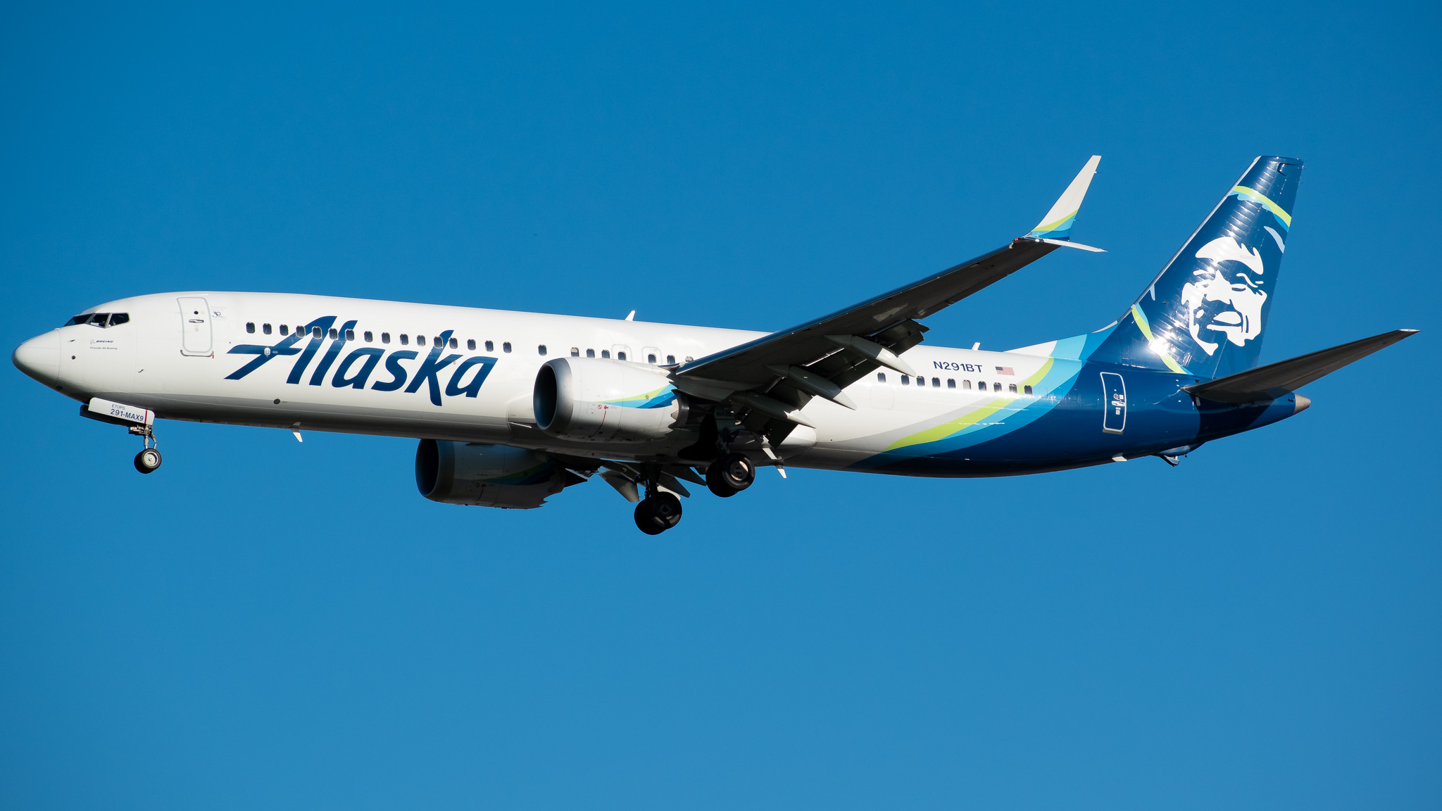 Full size: Alaska Airlines Boeing 737 MAX 9 N291BT at Orlando International Airport