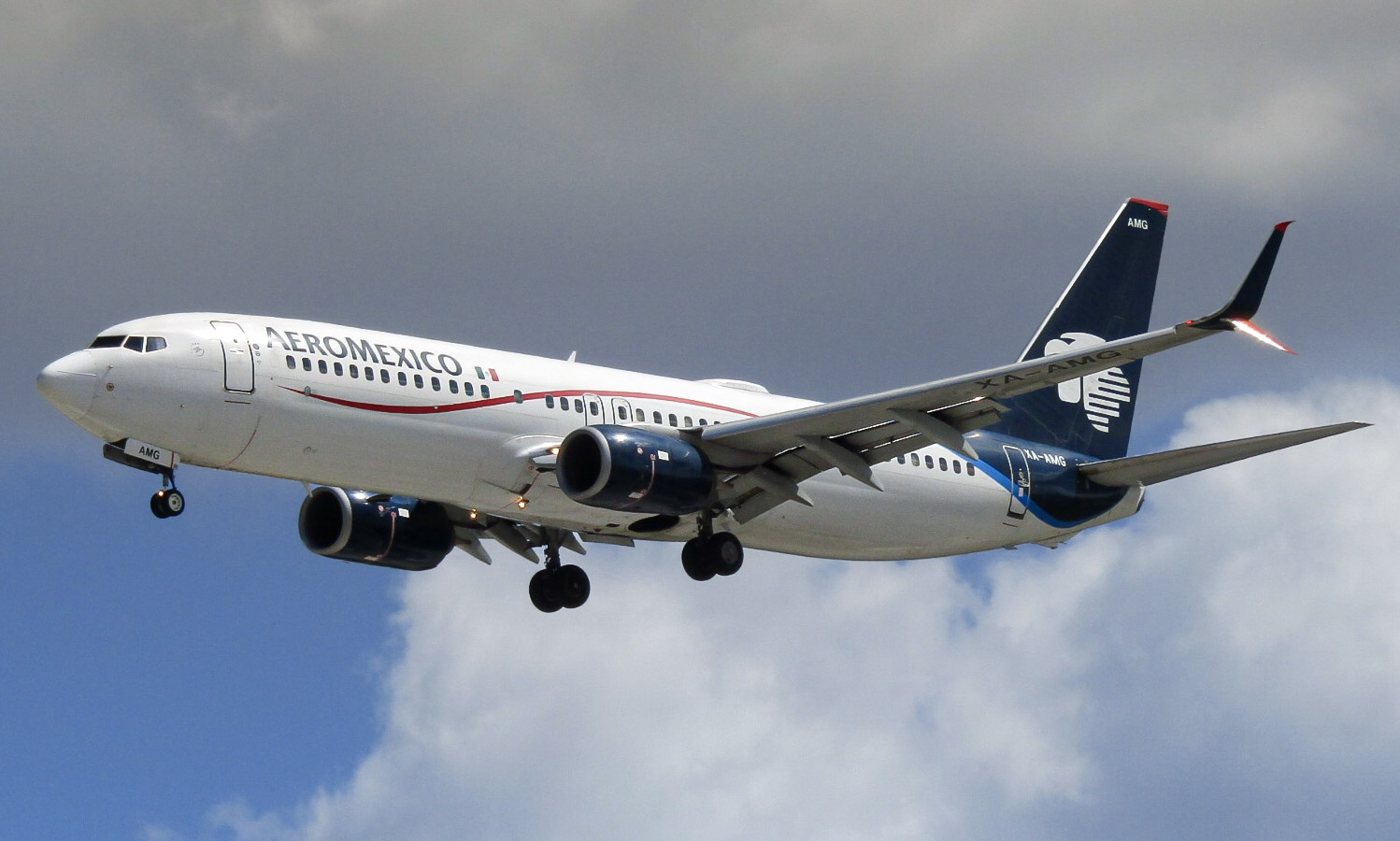 Full size: Aeromexico Boeing 737-800 XA-AMG at Orlando International Airport