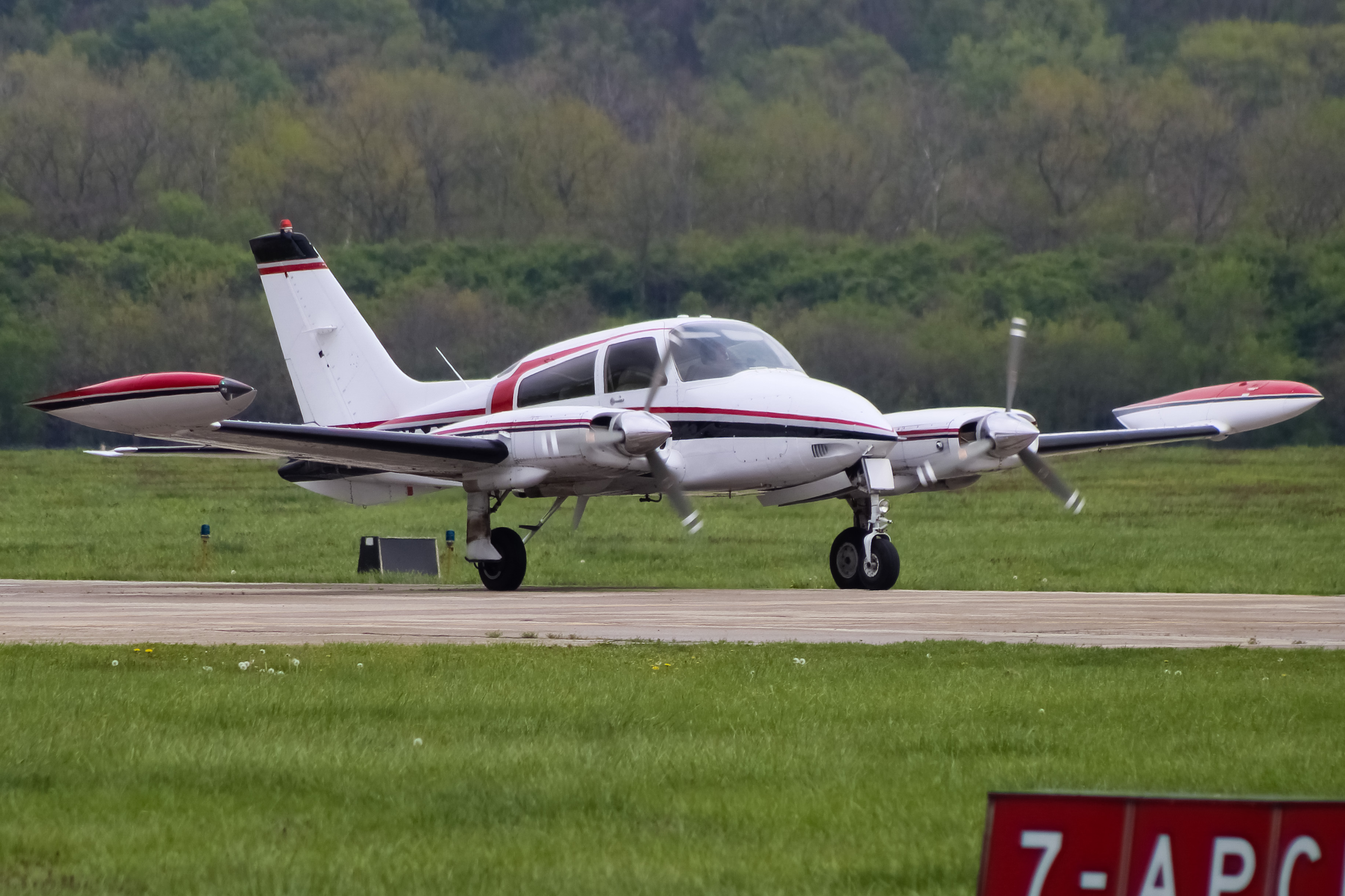 Full size: PRIVATE Cessna 310 N122E at Cincinnati Municipal Airport/Lunken Field