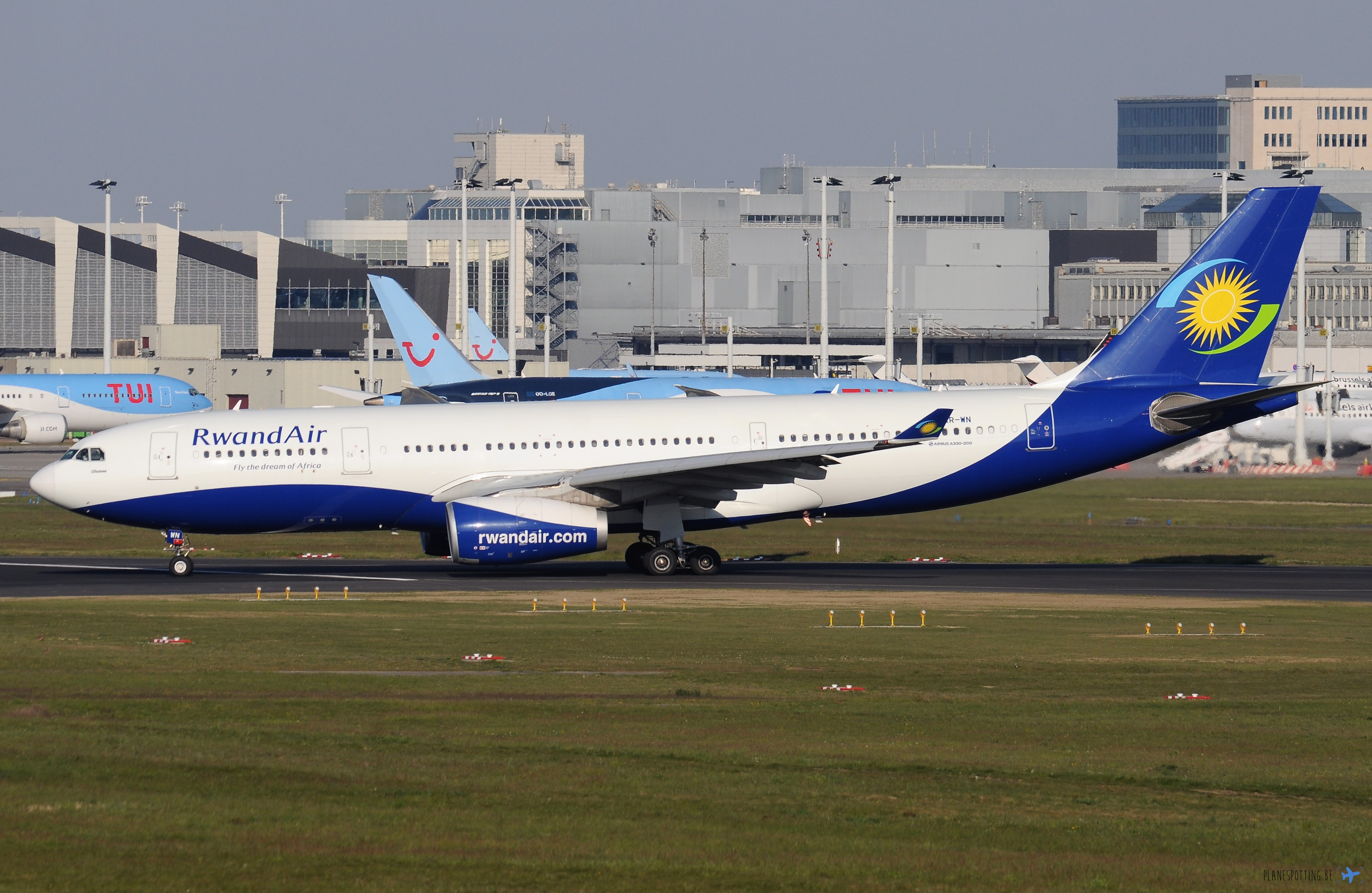 Full size: RwandAir Airbus A330-200 9XR-WN at Brussels Airport