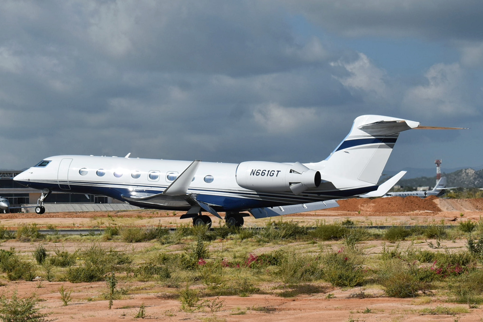 Full size: Rhys Vineyards LLC Gulfstream G650 N661GT at Aeropuerto de Cabo San Lucas Internacional