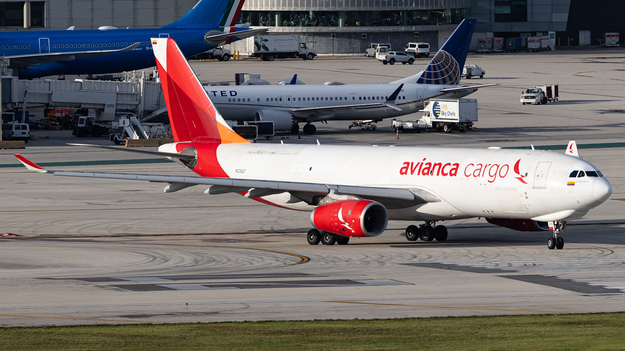 Full size: Avianca Cargo Airbus A330-200F N336QT at Miami International Airport