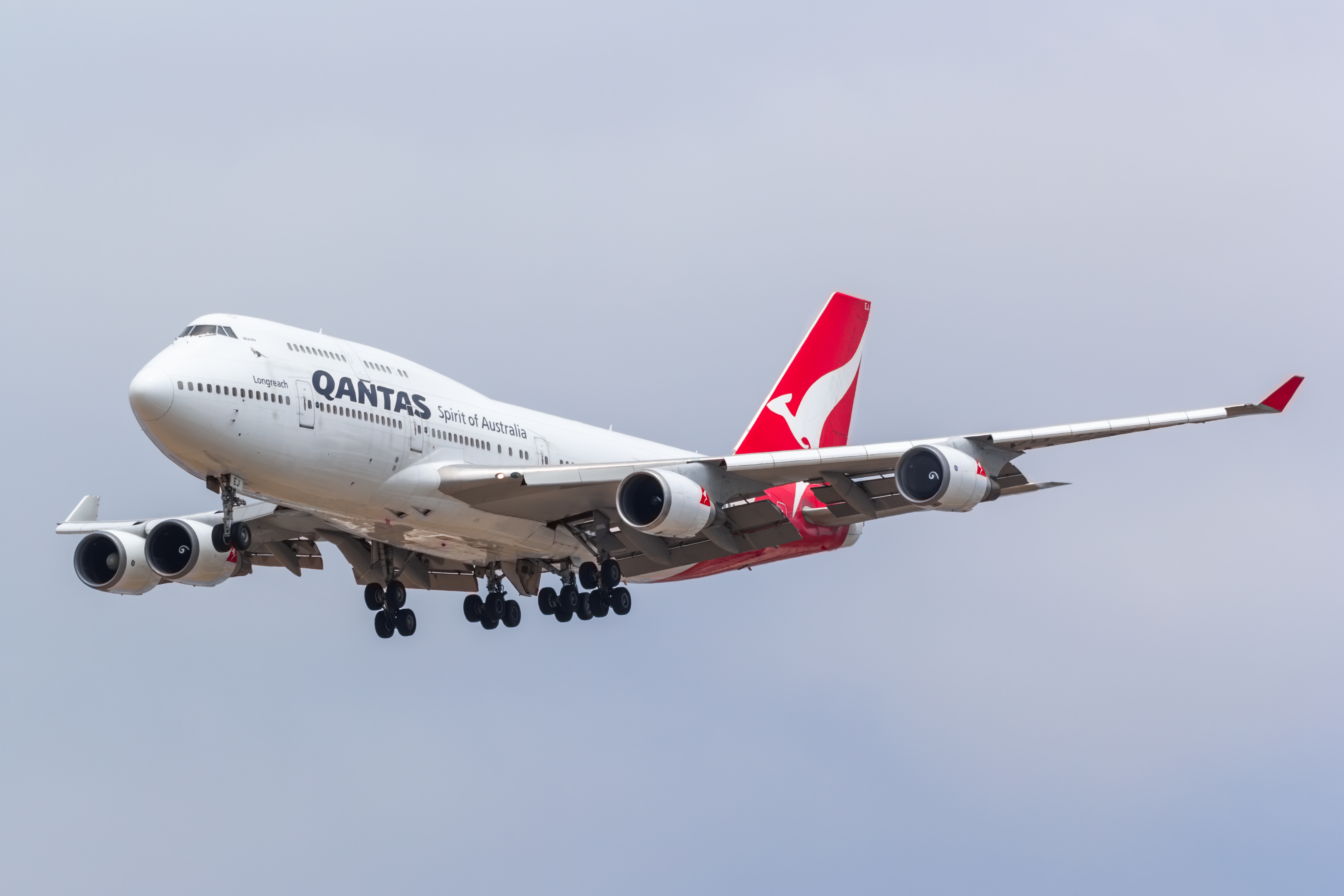 Full size: Qantas Airways  Boeing 747-400ER VH-OEJ at Los Angeles International Airport