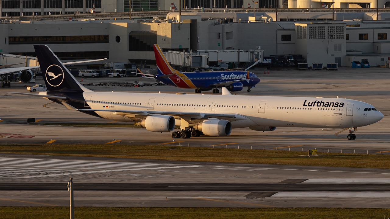 Full size: Lufthansa Airbus A340-600 D-AIHF at Miami International Airport