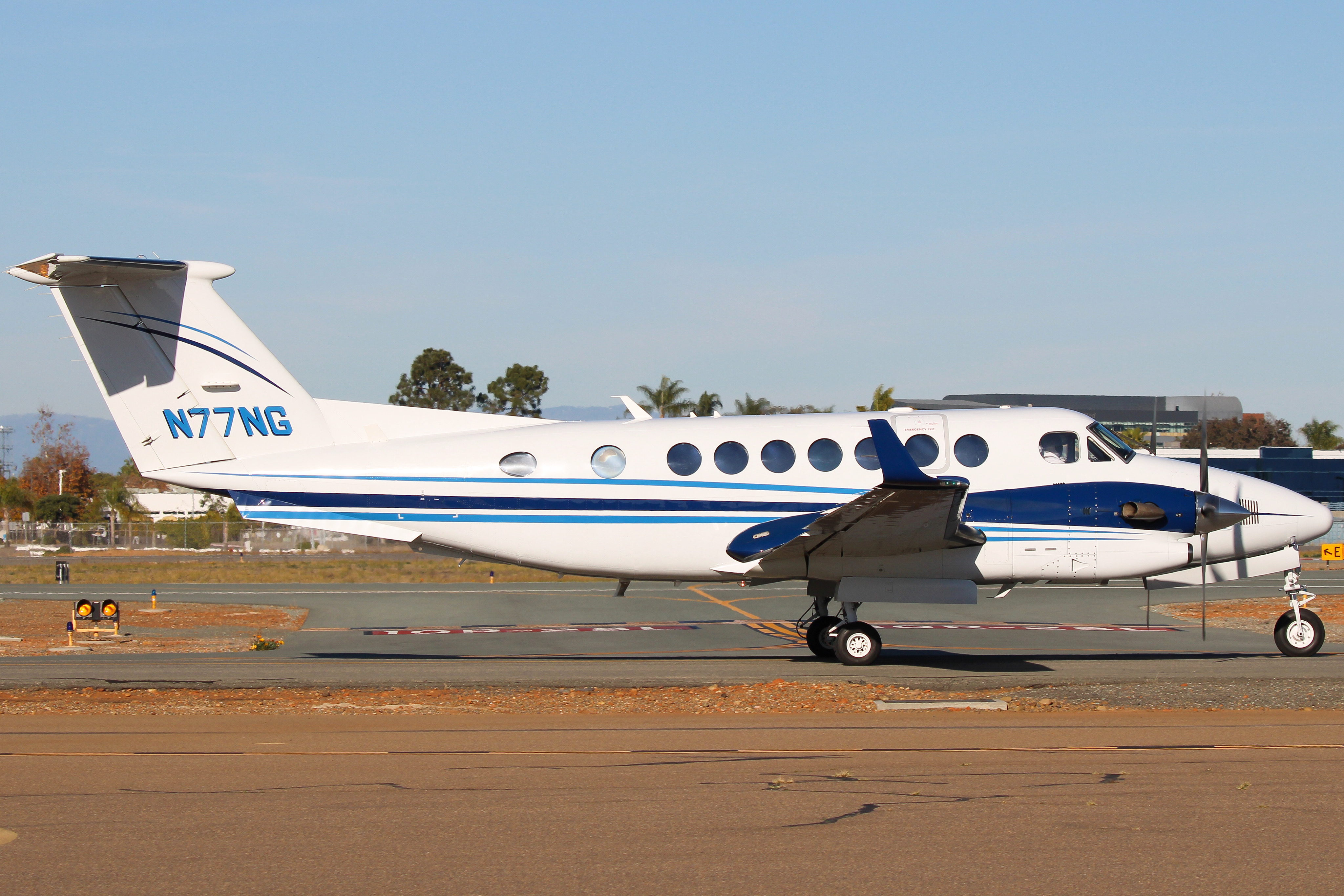 Full size: Northrup Grumman Systems Corporation Beechcraft King Air 350 N77NG at Montgomery-Gibbs Executive Airport