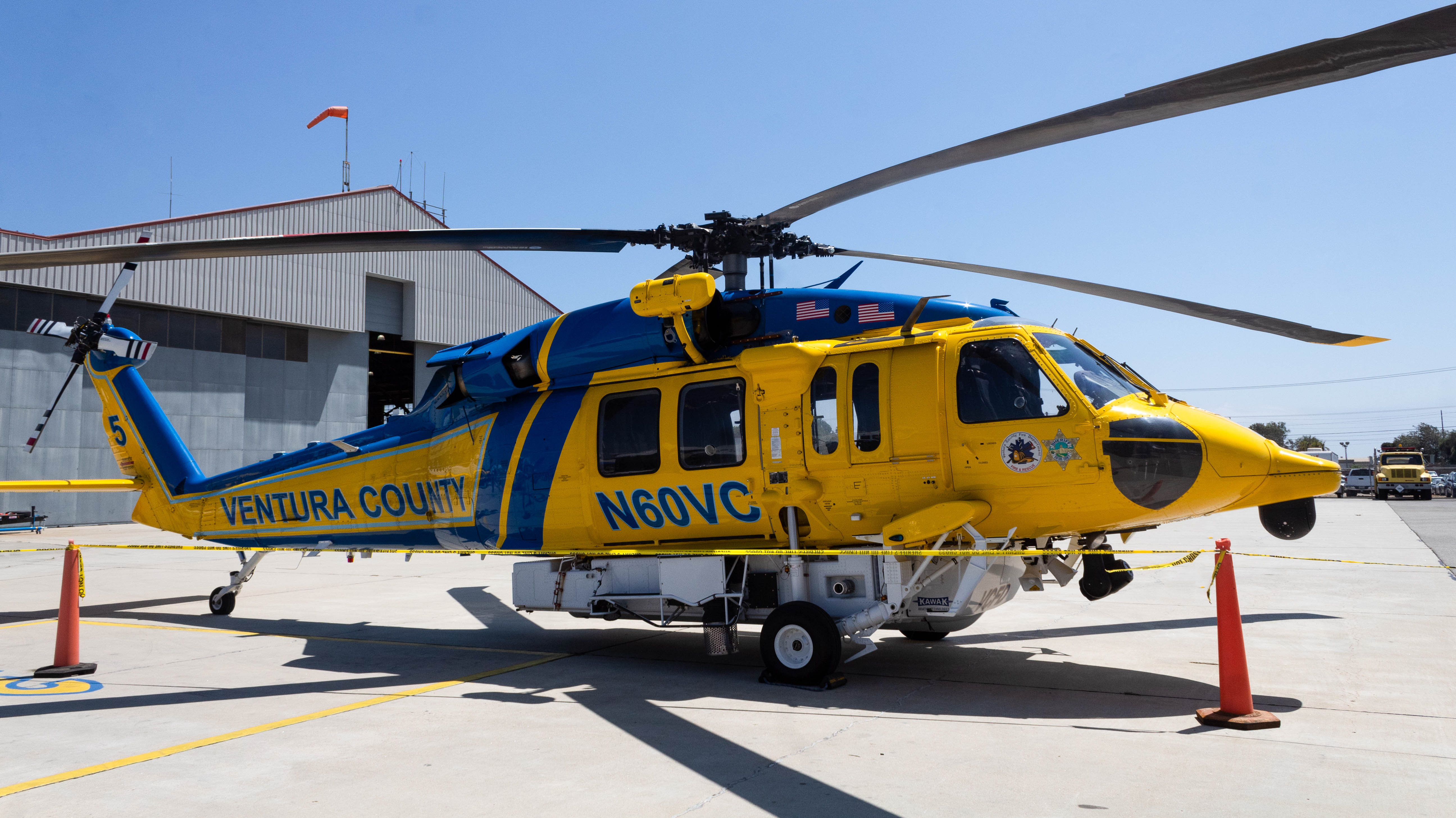Full size: Ventura County Fire Department Sikorsky HH-60L N60VC at Cunnamulla Airport