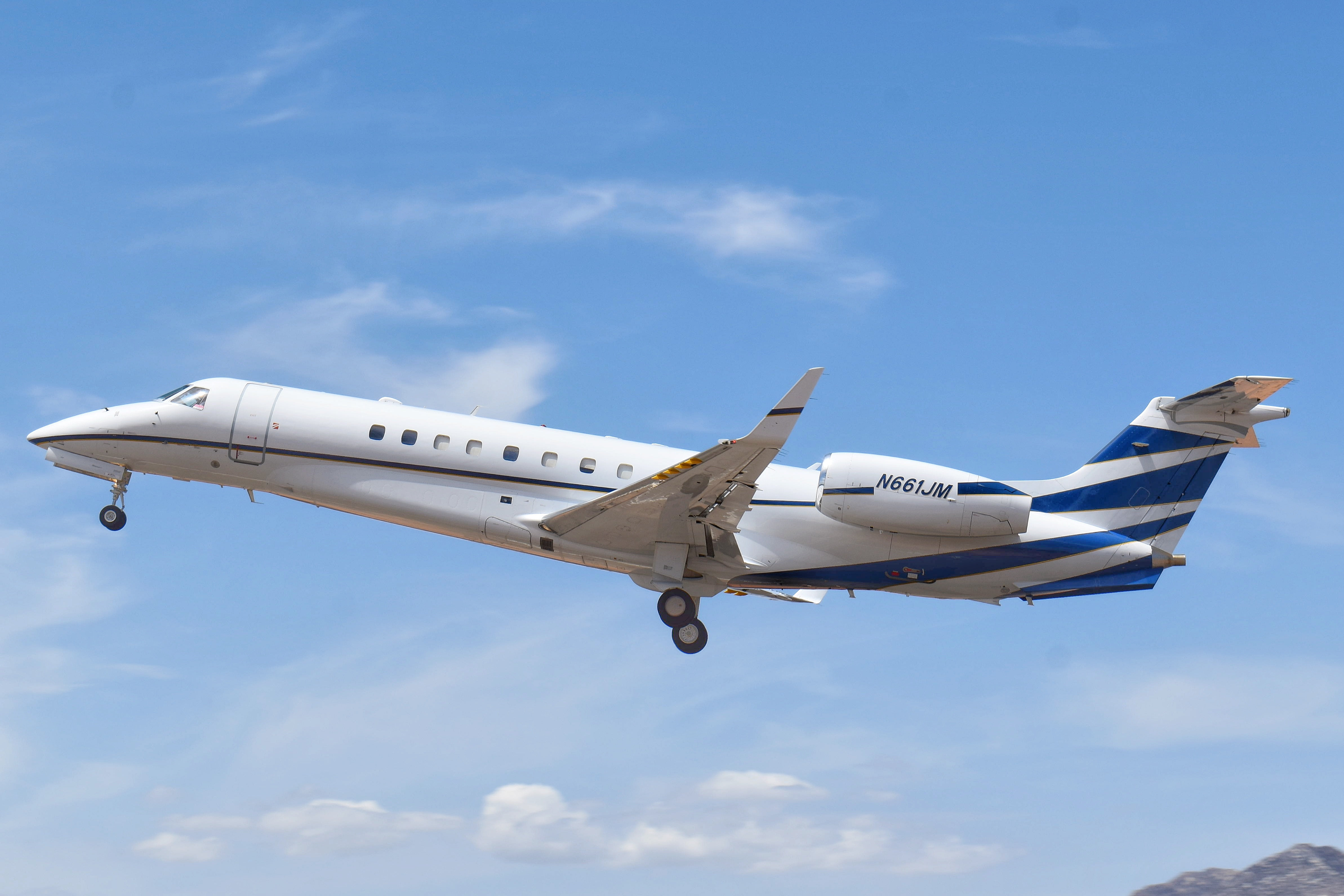 Full size: PRIVATE Embraer Legacy 600 N661JM at Aeropuerto de Cabo San Lucas Internacional