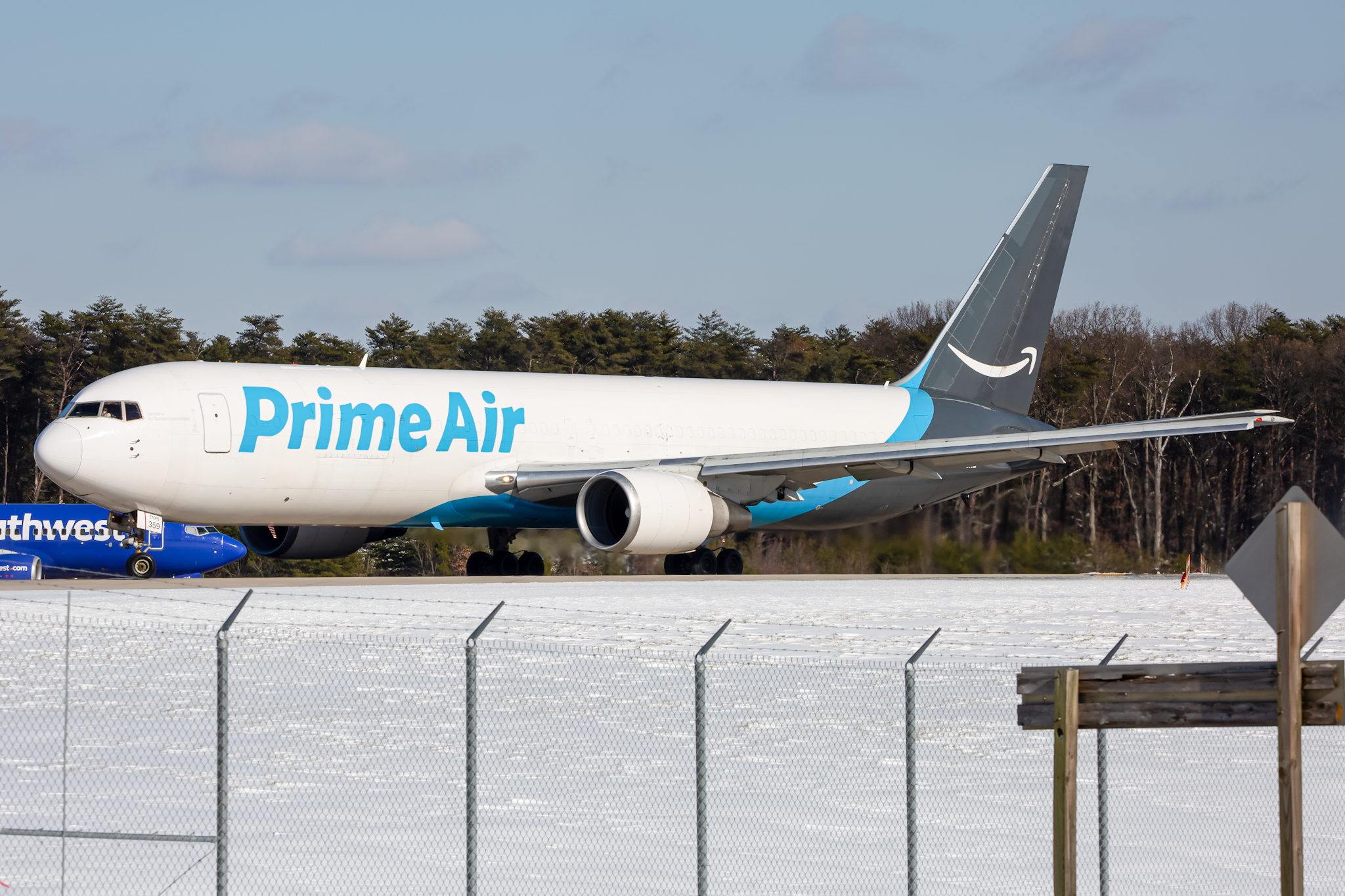Full size: Prime Air Boeing 767-300F N359AZ at Baltimore/Washington International Thurgood Marshall Airport