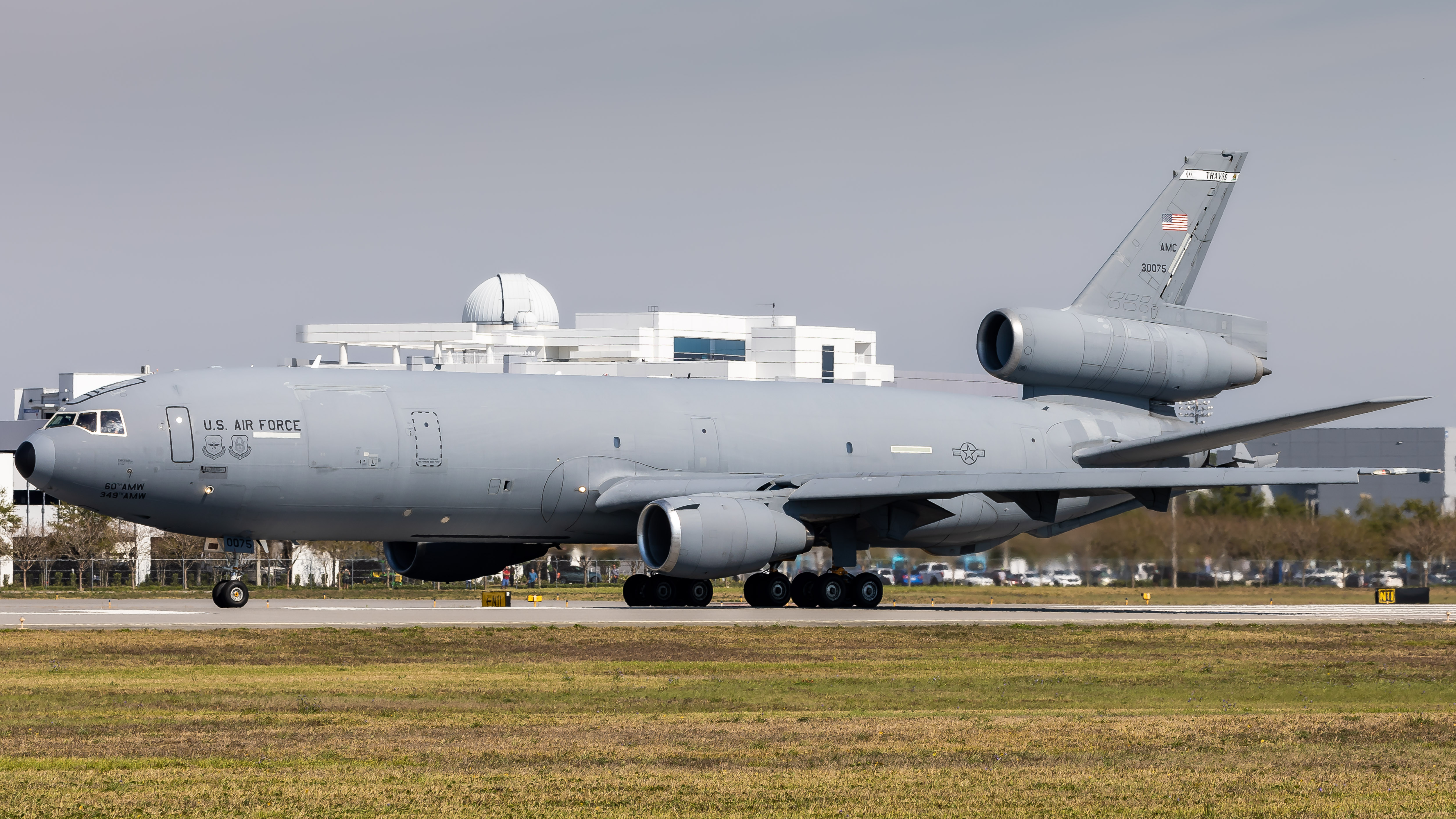 Full size: USAF - United States Air Force McDonnell Douglas KC-10 Extender 83-0075 at Daytona Beach International Airport