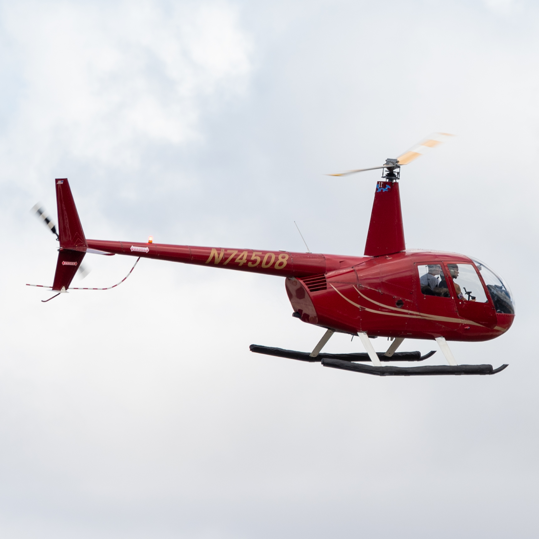 Full size: PRIVATE Robinson R44 N74508 at Daniel K Inouye International Airport