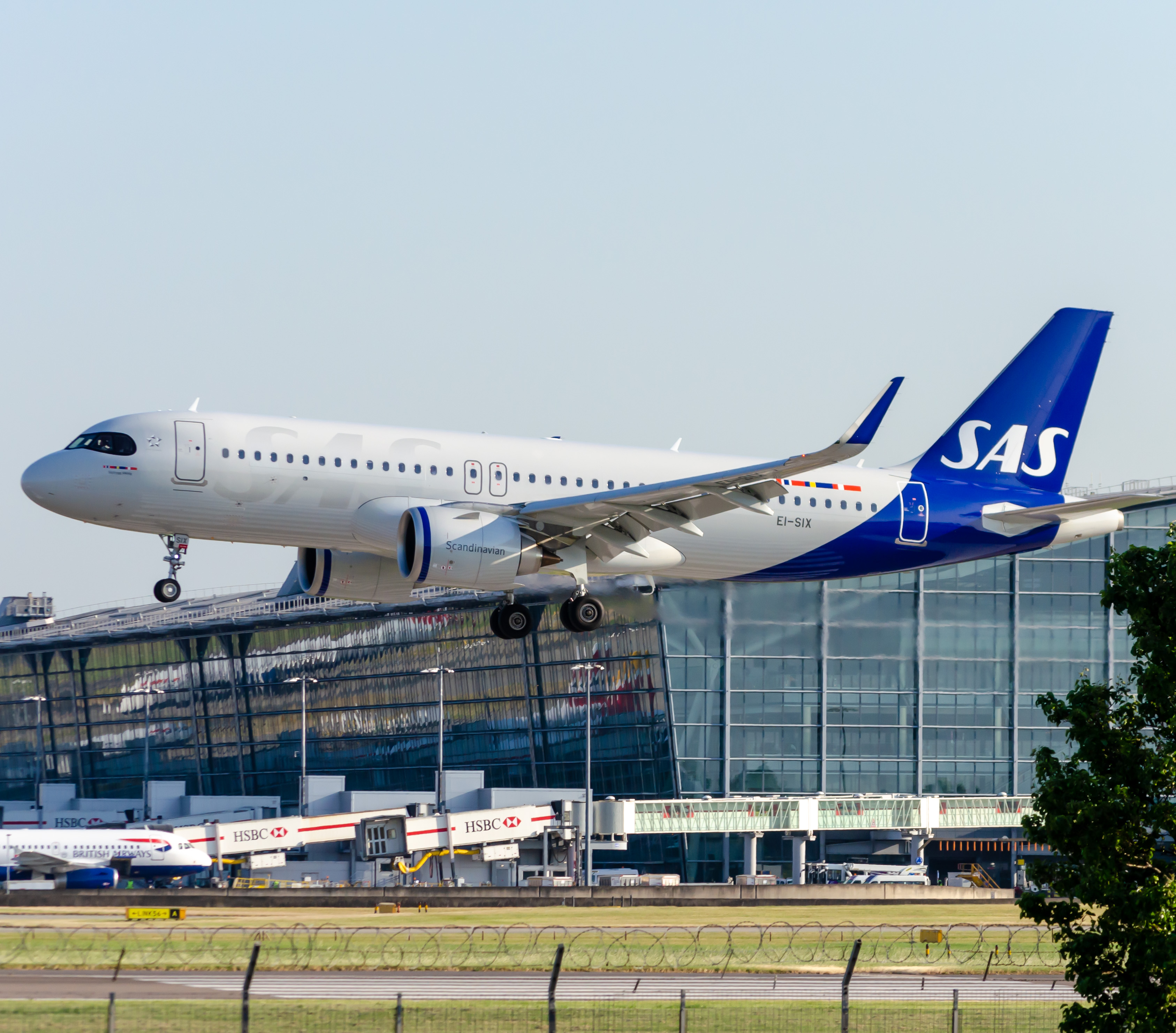 Full size: Scandinavian Airlines Airbus A320NEO EI-SIX at London Heathrow International Airport
