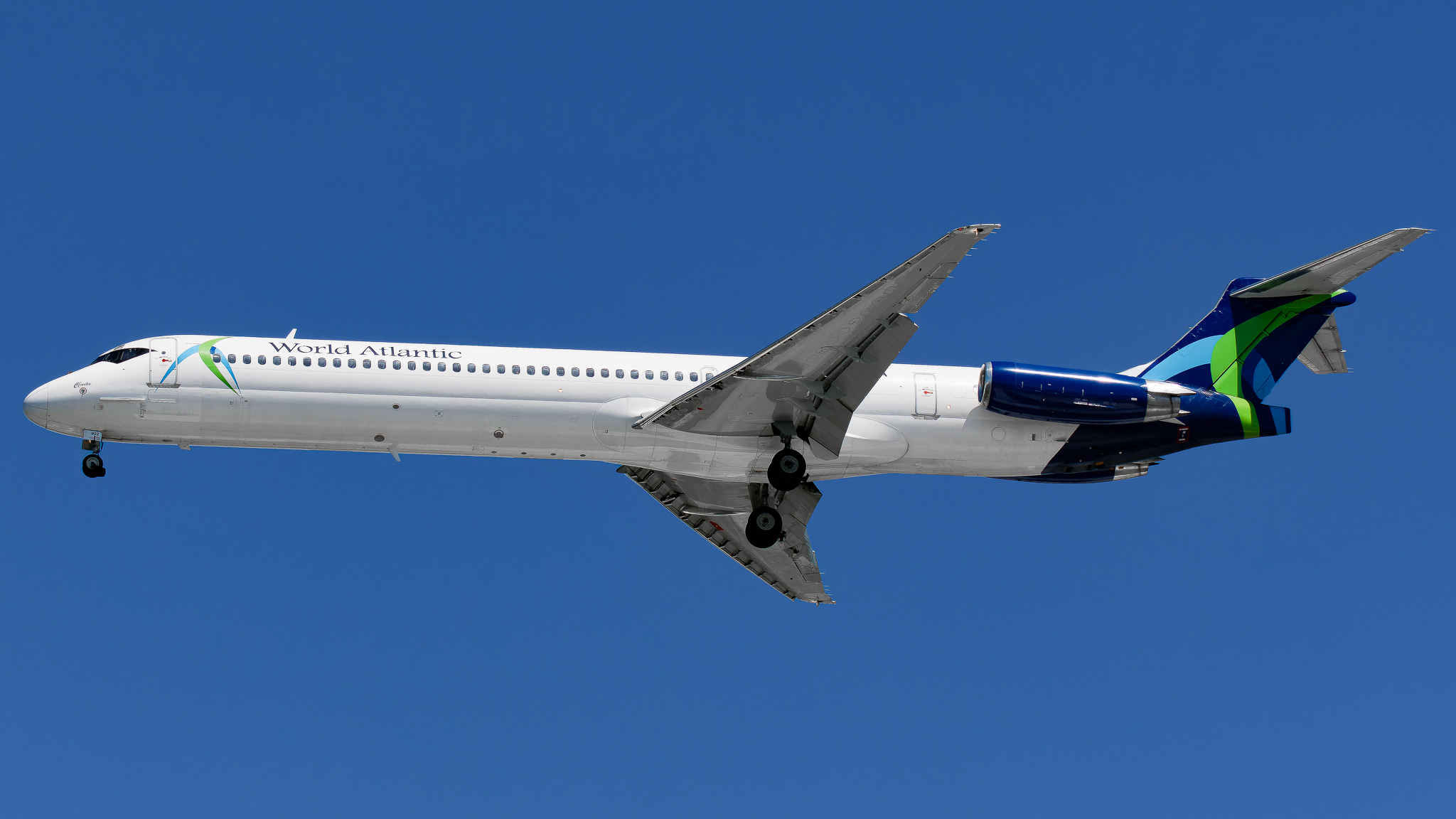 Full size: World Atlantic Airlines McDonnell Douglas MD-83 N802WA at Tampa International Airport