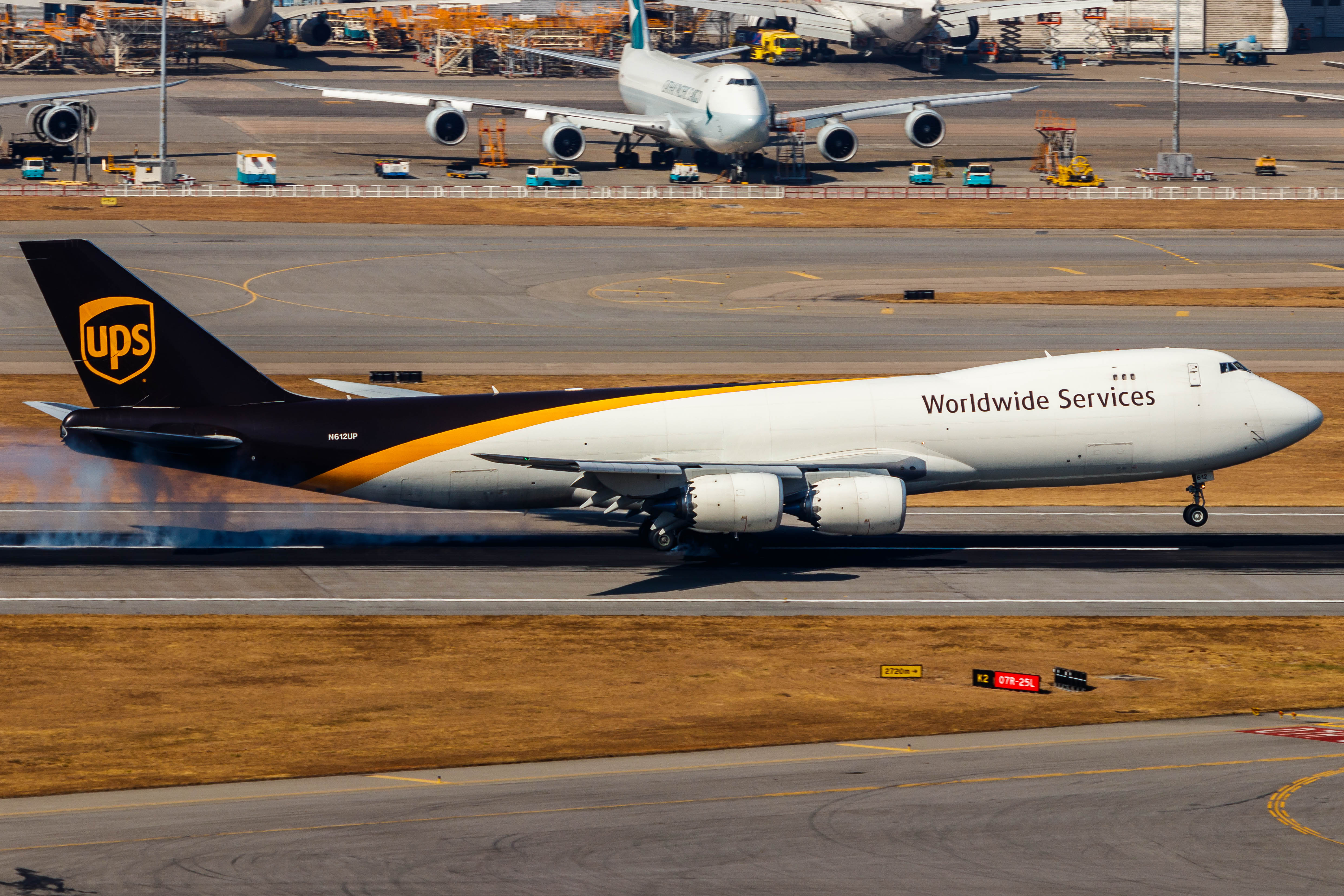 Full size: United Parcel Service Boeing 747-8F N612UP at Hong Kong International Airport