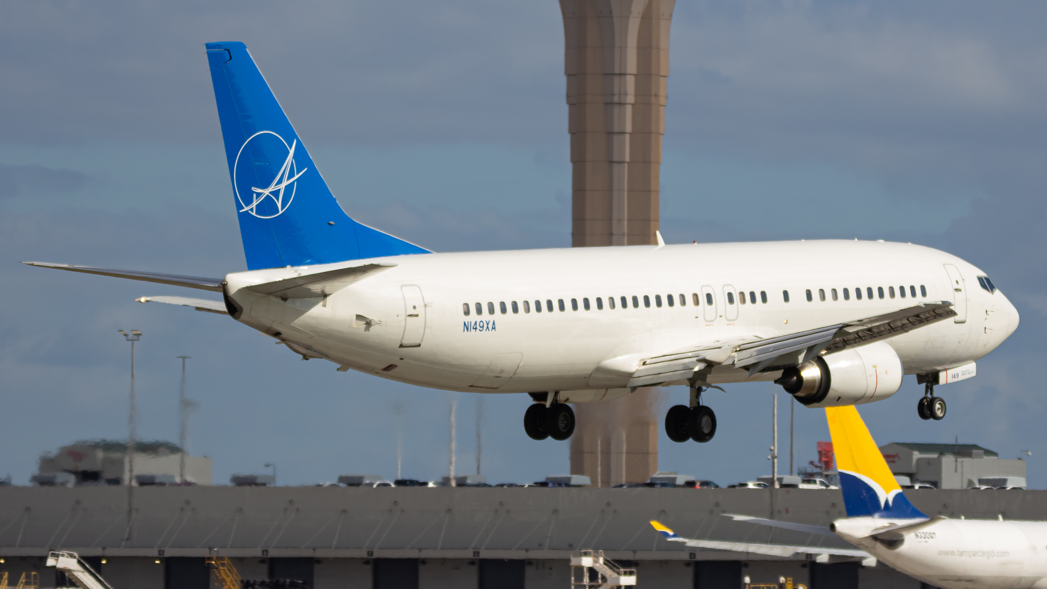 Full size: iAero Airways Boeing 737-400 N149XA at Miami International Airport