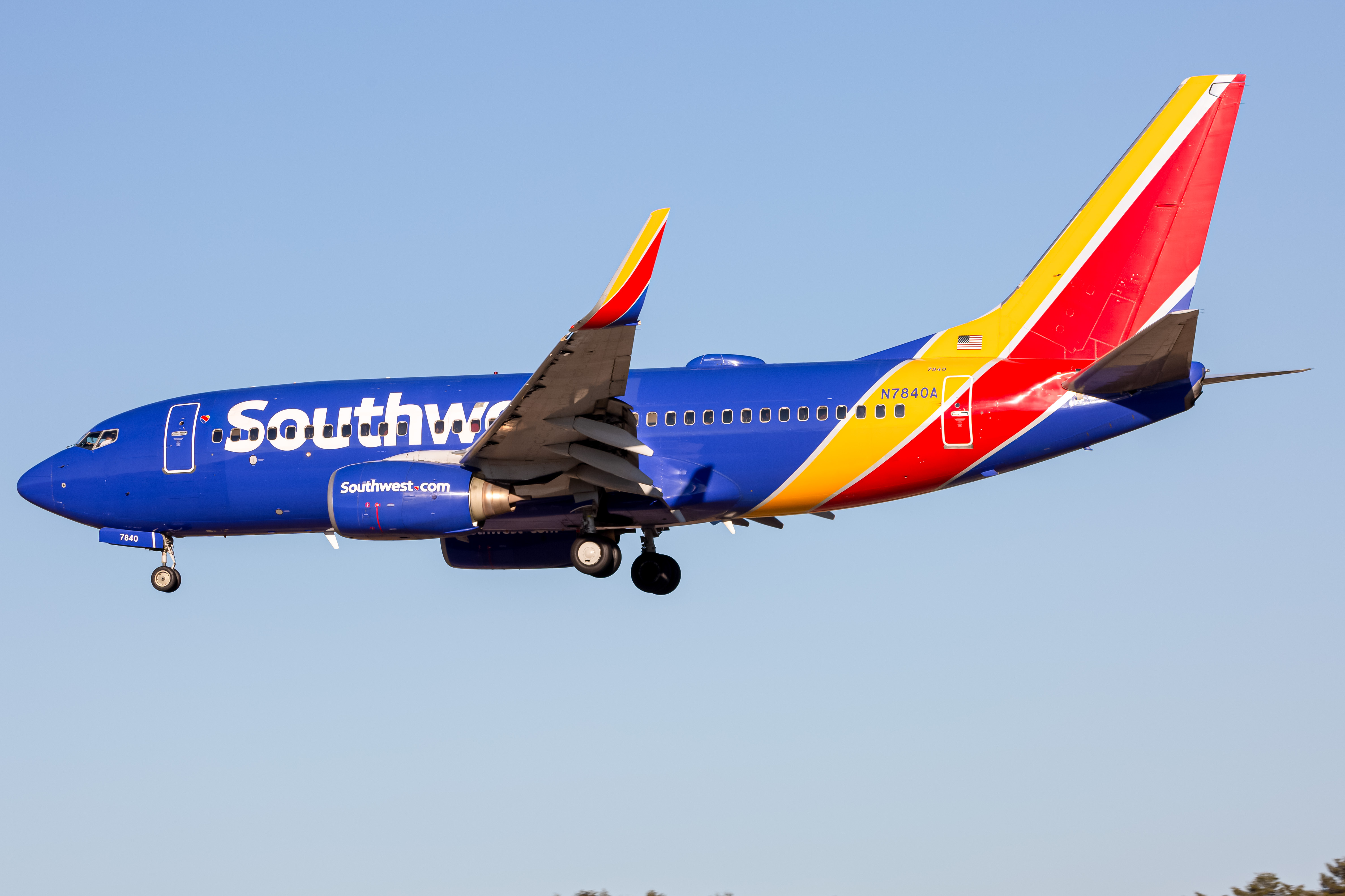 Full size: Southwest Airlines Boeing 737-700 N7804A at Baltimore/Washington International Thurgood Marshall Airport