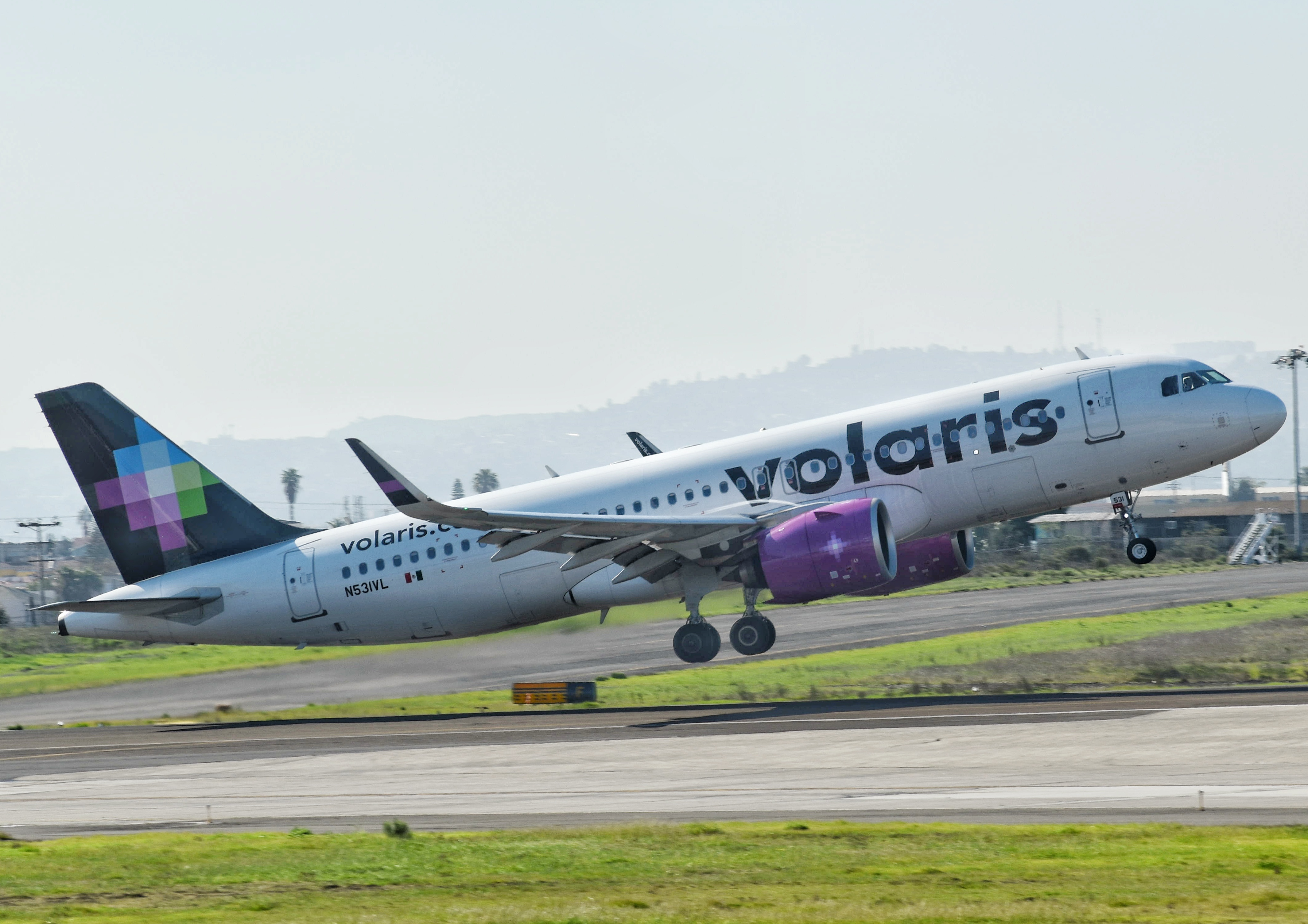 Full size: Volaris  Airbus A320NEO N513IVL at Tijuana International Airport