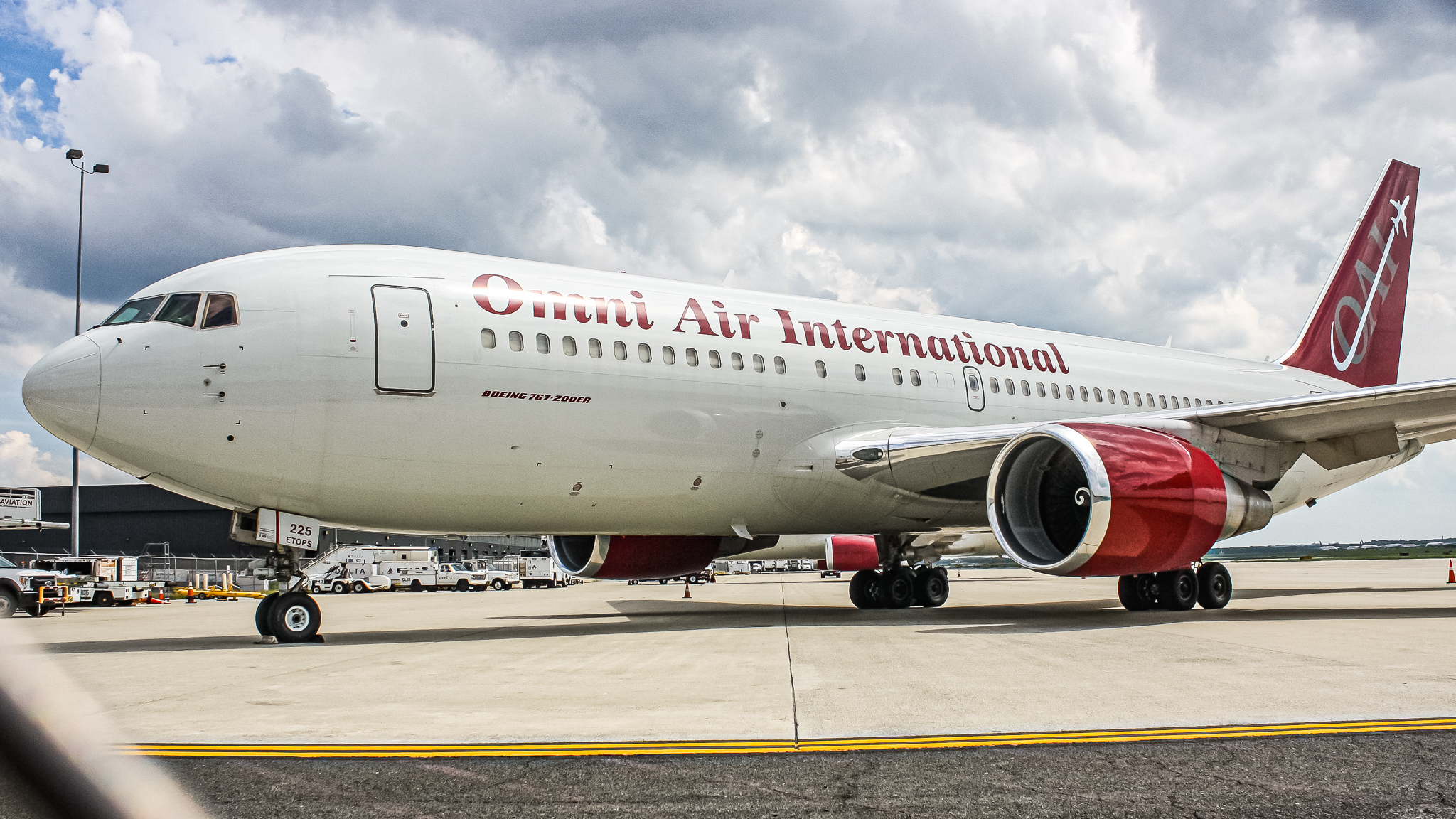 Full size: Omni Air International Boeing 767-200 N225AX at Washington Dulles International Airport