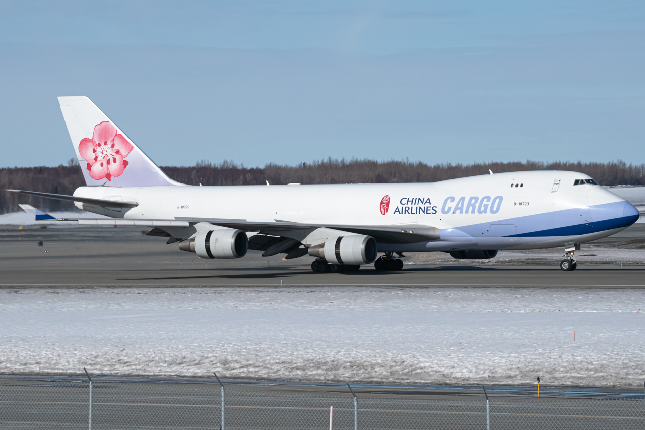 Full size: China Airlines Cargo Boeing 747-400F B-18723 at Anchorage Ted Stevens International Airport