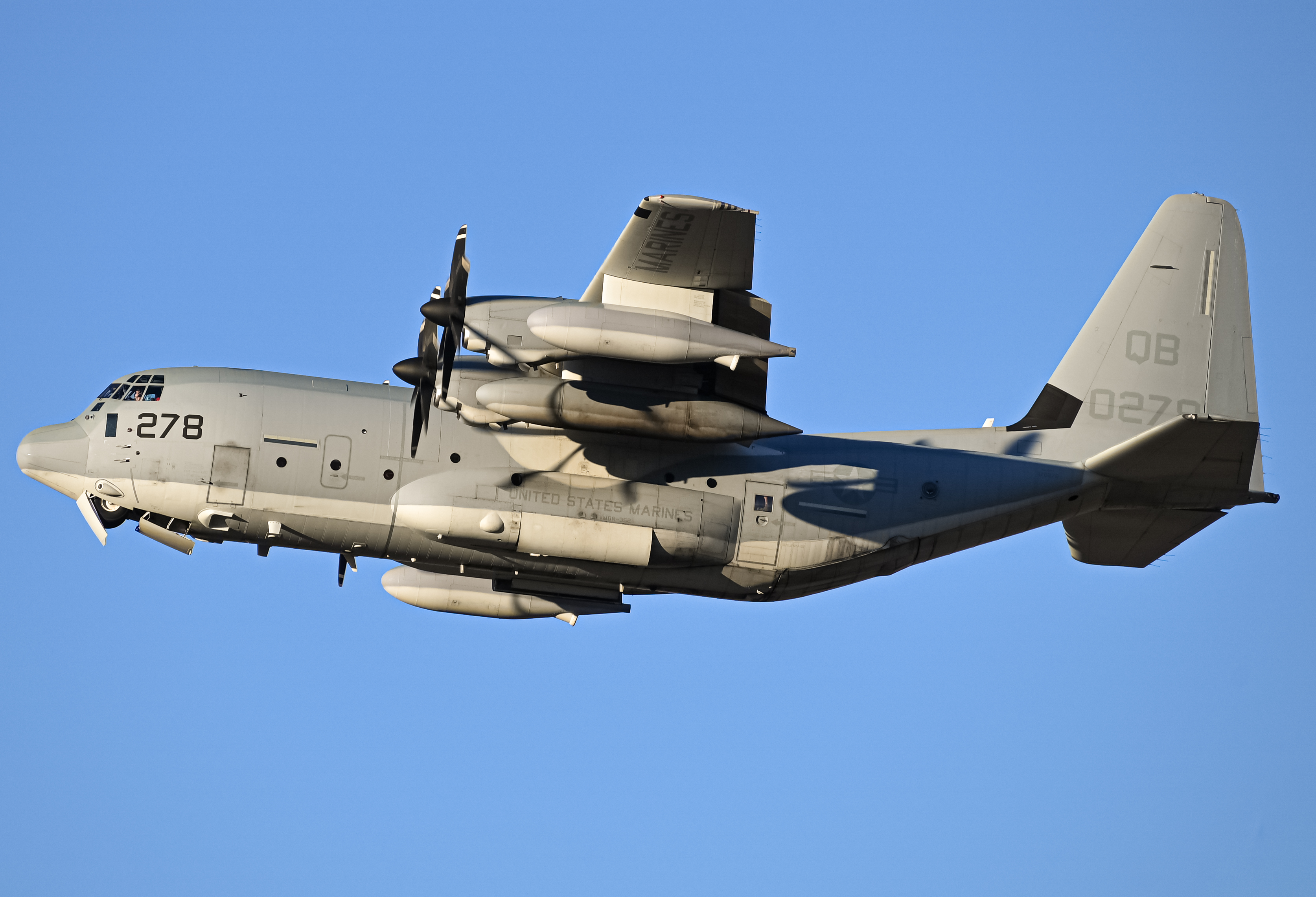 Full size: USMC - United States Marine Corp Lockheed Martin KC-130J Hercules 170278 at Brown Field Municipal Airport