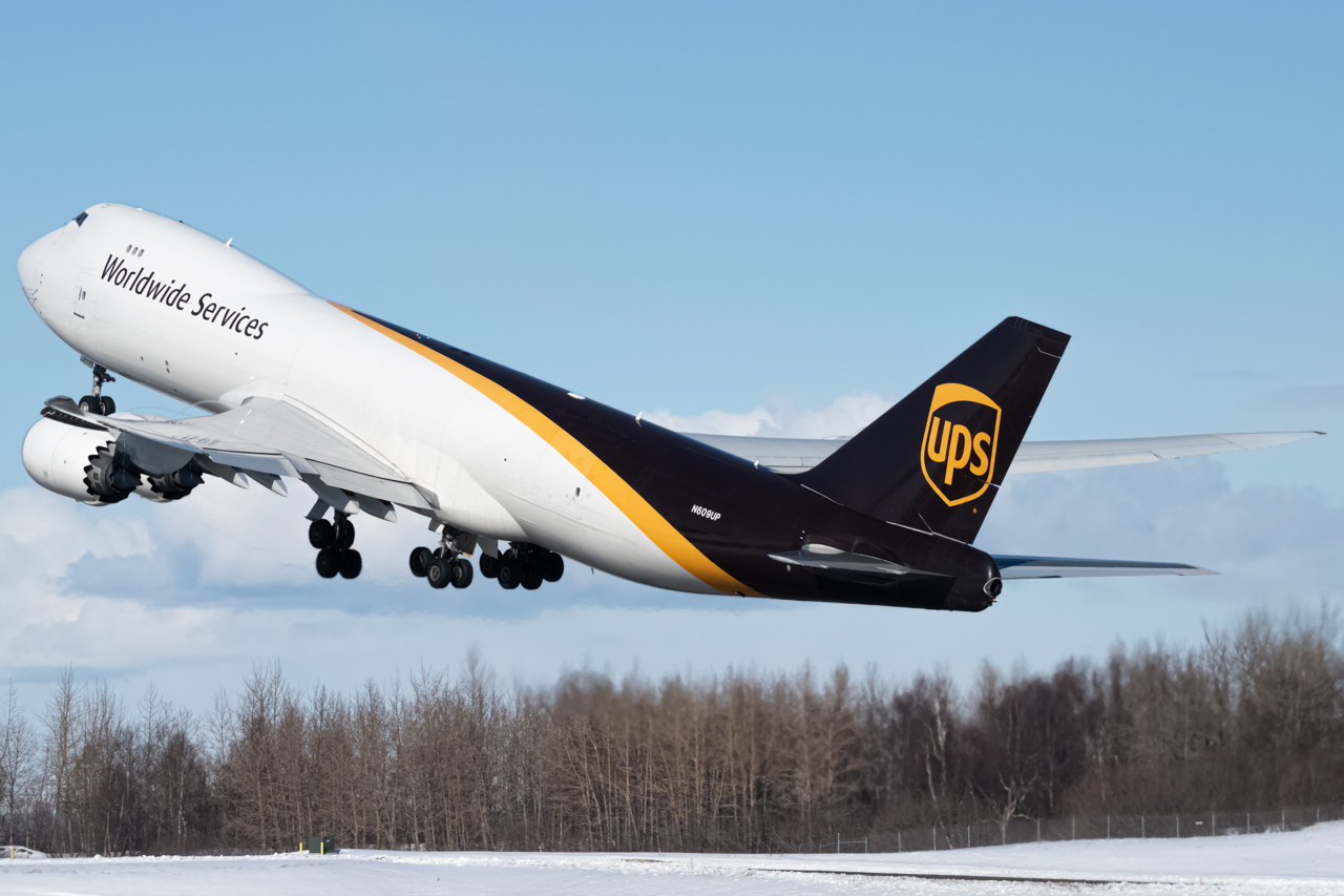 Full size: United Parcel Service Boeing 747-8F N609UP at Anchorage Ted Stevens International Airport