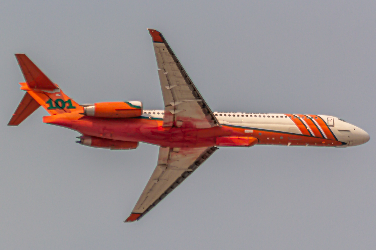 Full size: Erickson Air Tanker McDonnell Douglas MD-87 N291EA at San Bernardino International Airport