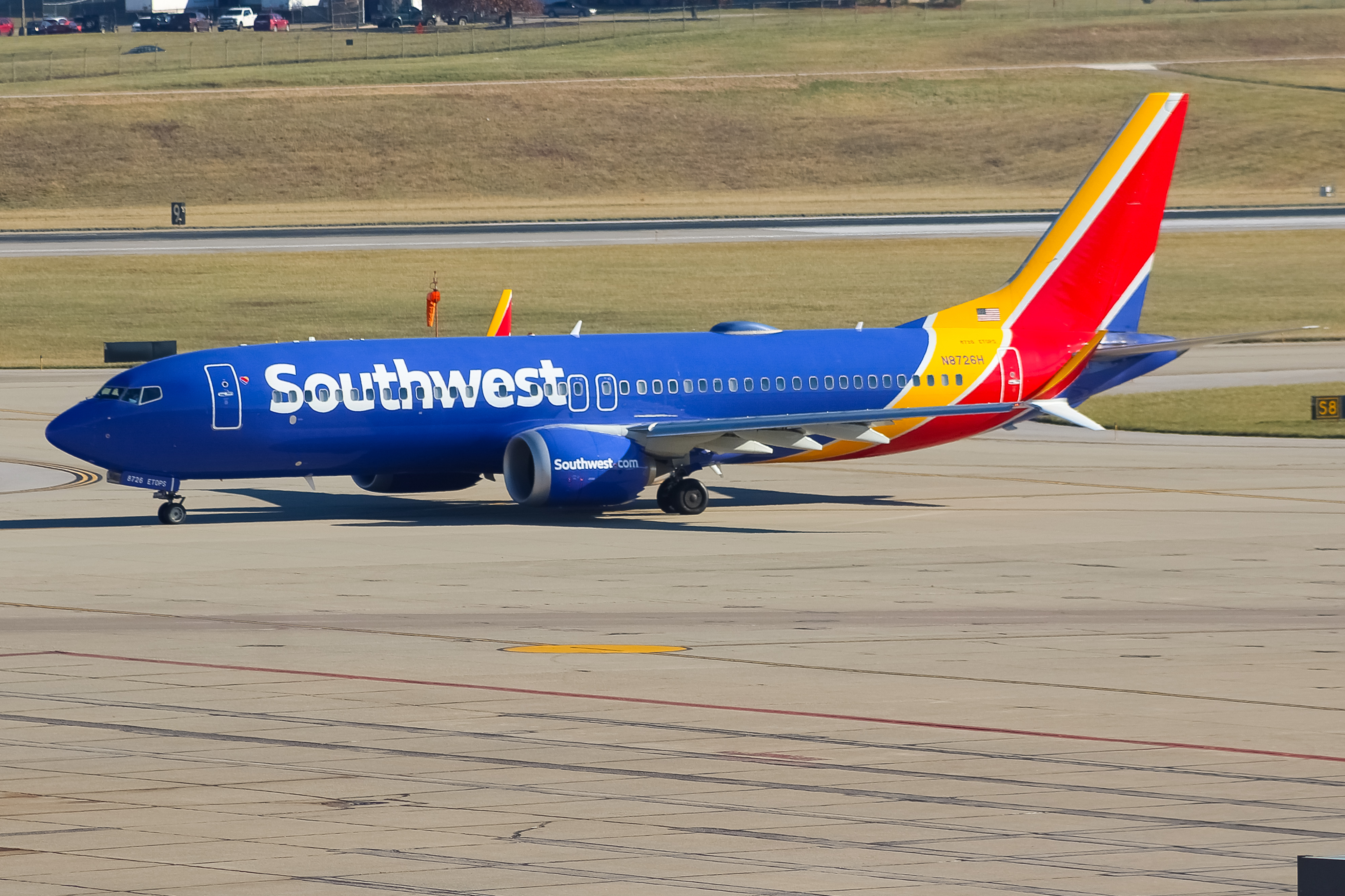Full size: Southwest Airlines Boeing 737 MAX 8 N8726H at Cincinnati/Northern Kentucky International Airport