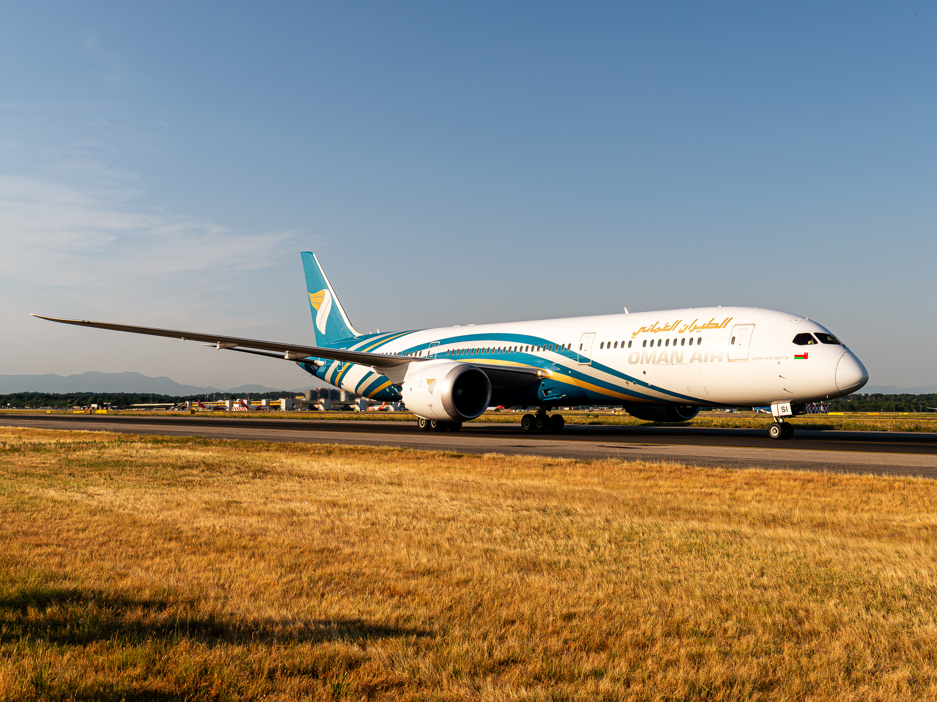 Full size: Oman Air Boeing 787-9 A4O-SI at Milan Malpensa Airport